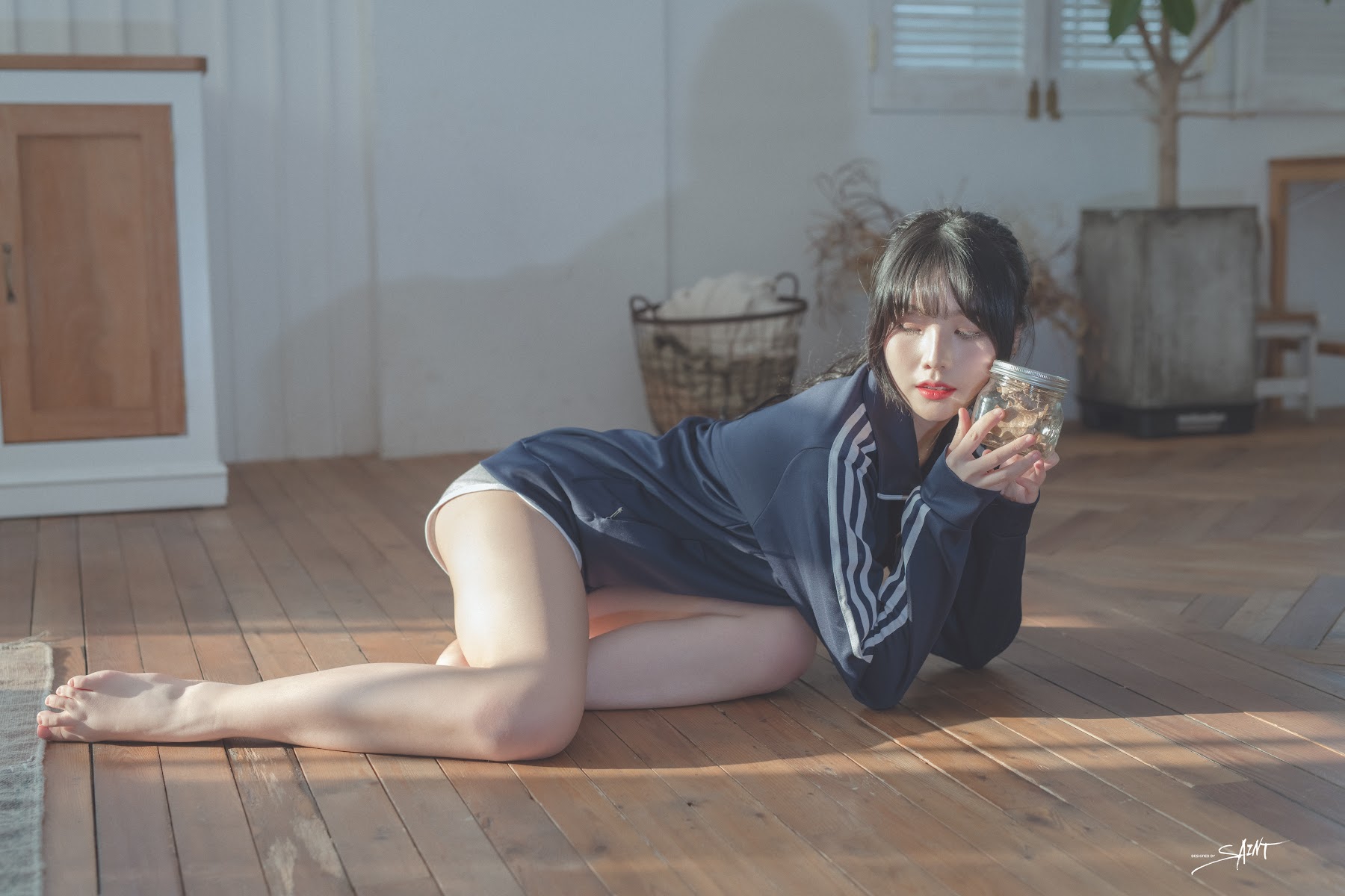 SAINT Photolife – Yuna (유나) No.11 – Love On Top - P49