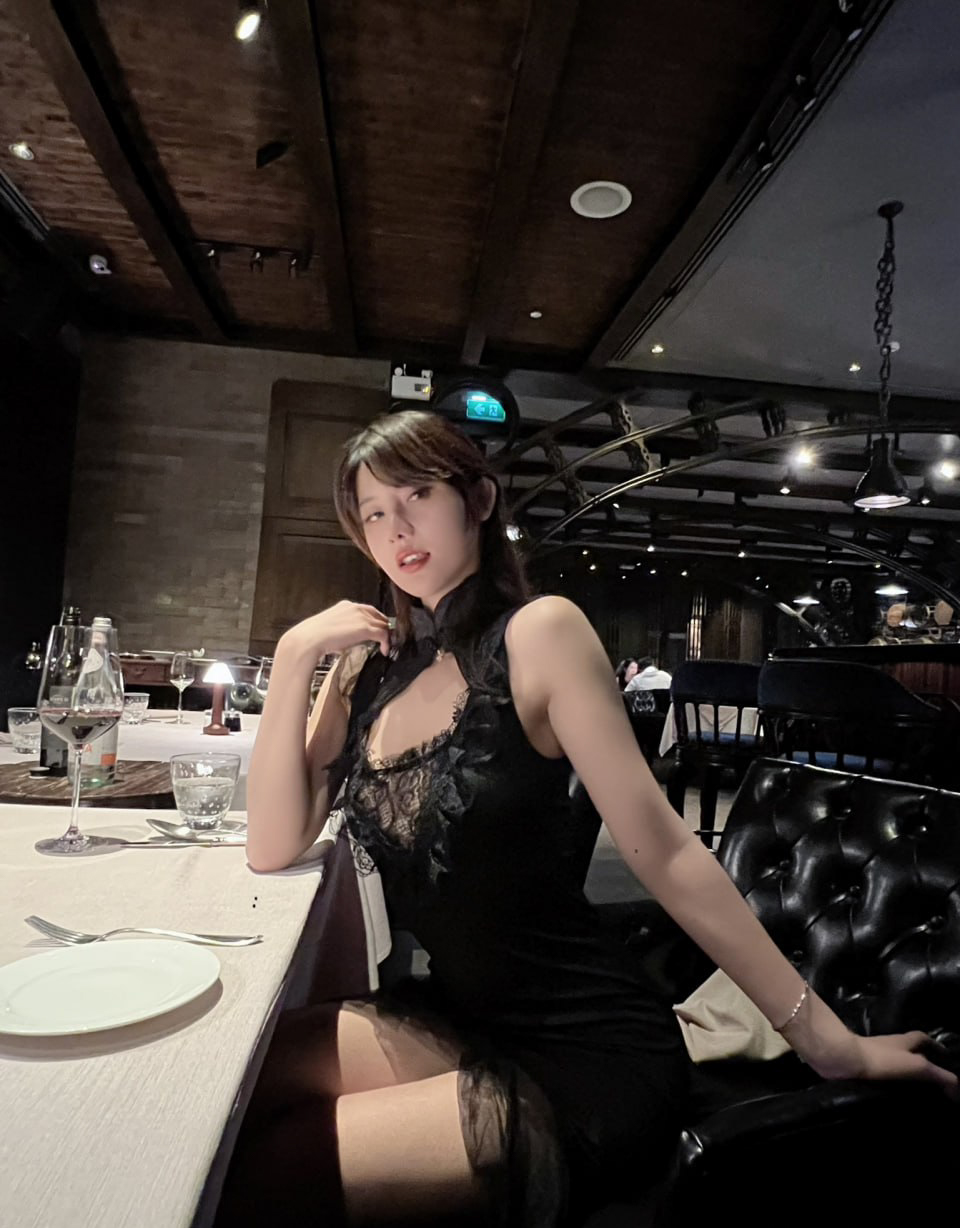 Jiu Shi A Zhu A (就是阿朱啊) – 性感唯美写真《陌生土豪》 - P36