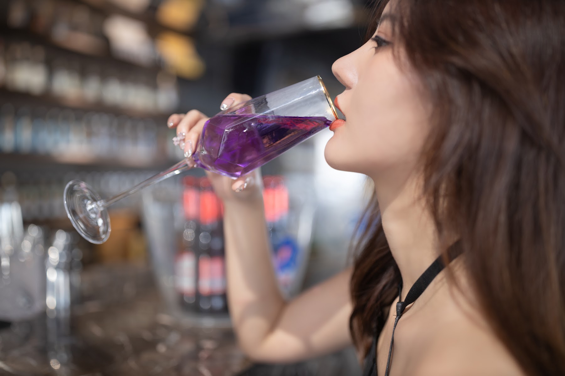 Jiu Shi A Zhu A (就是阿朱啊) – 酒台黑丝 - P7