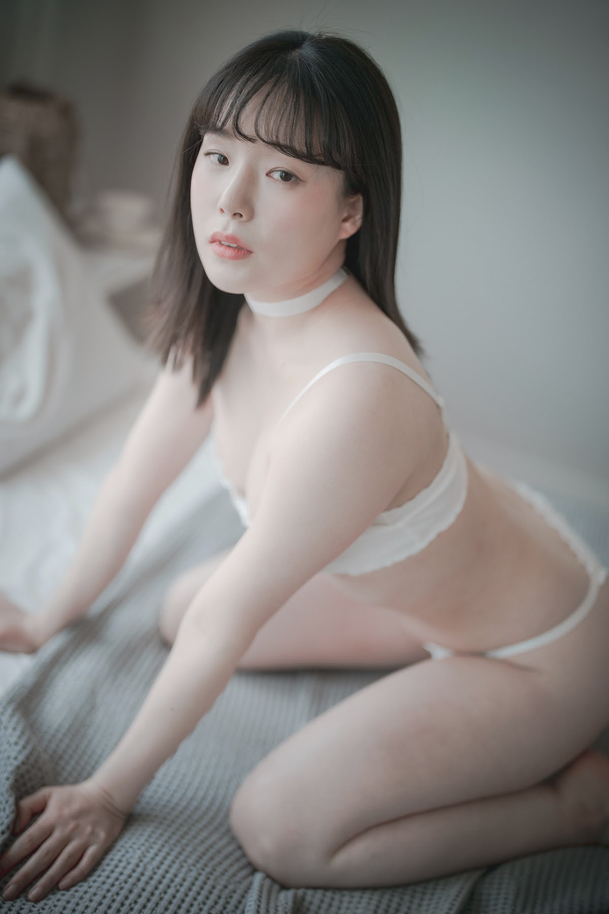 DJAWA Photo – Pia (피아) – Cozy White - P20
