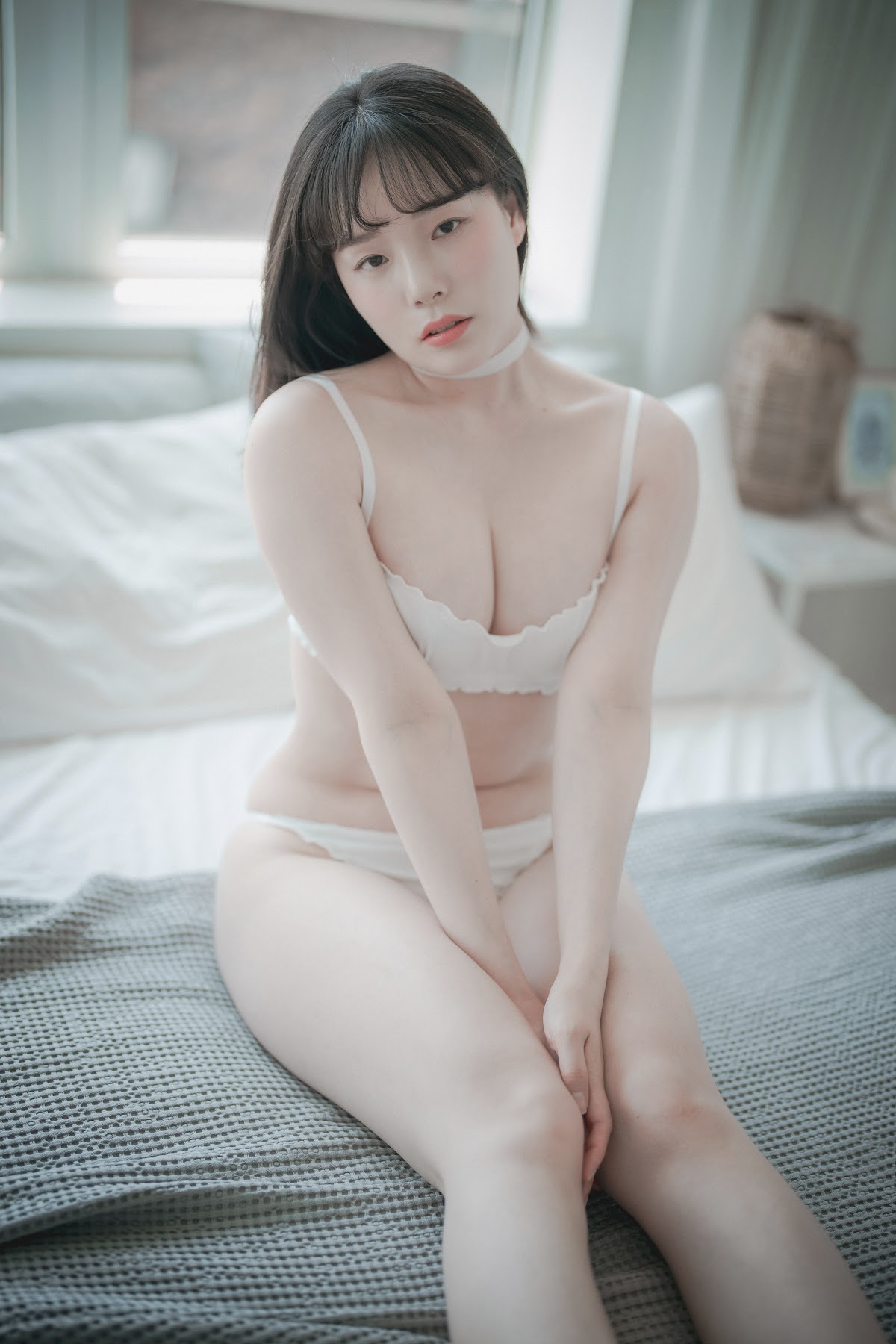 DJAWA Photo – Pia (피아) – Cozy White - P32