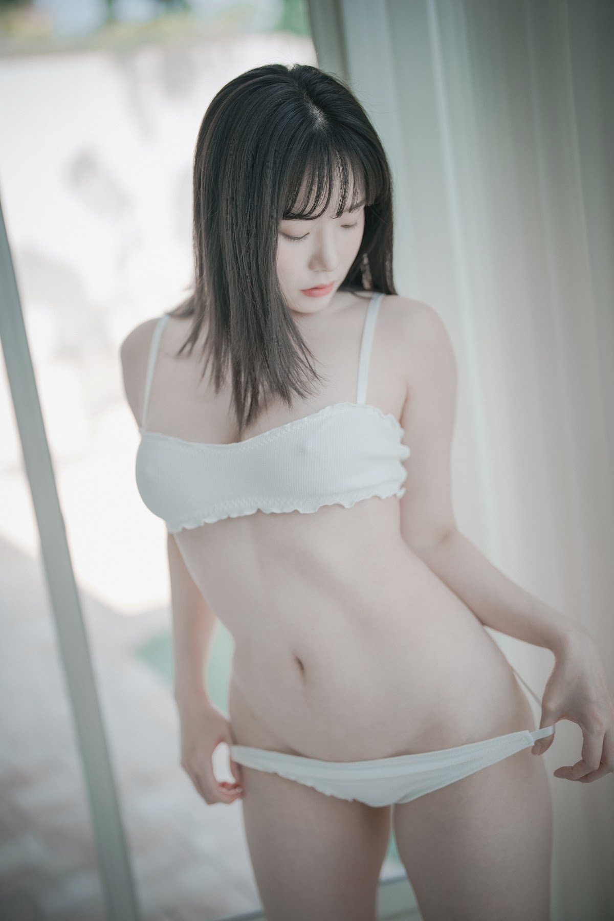 DJAWA Photo – Pia (피아) – Cozy White - P55