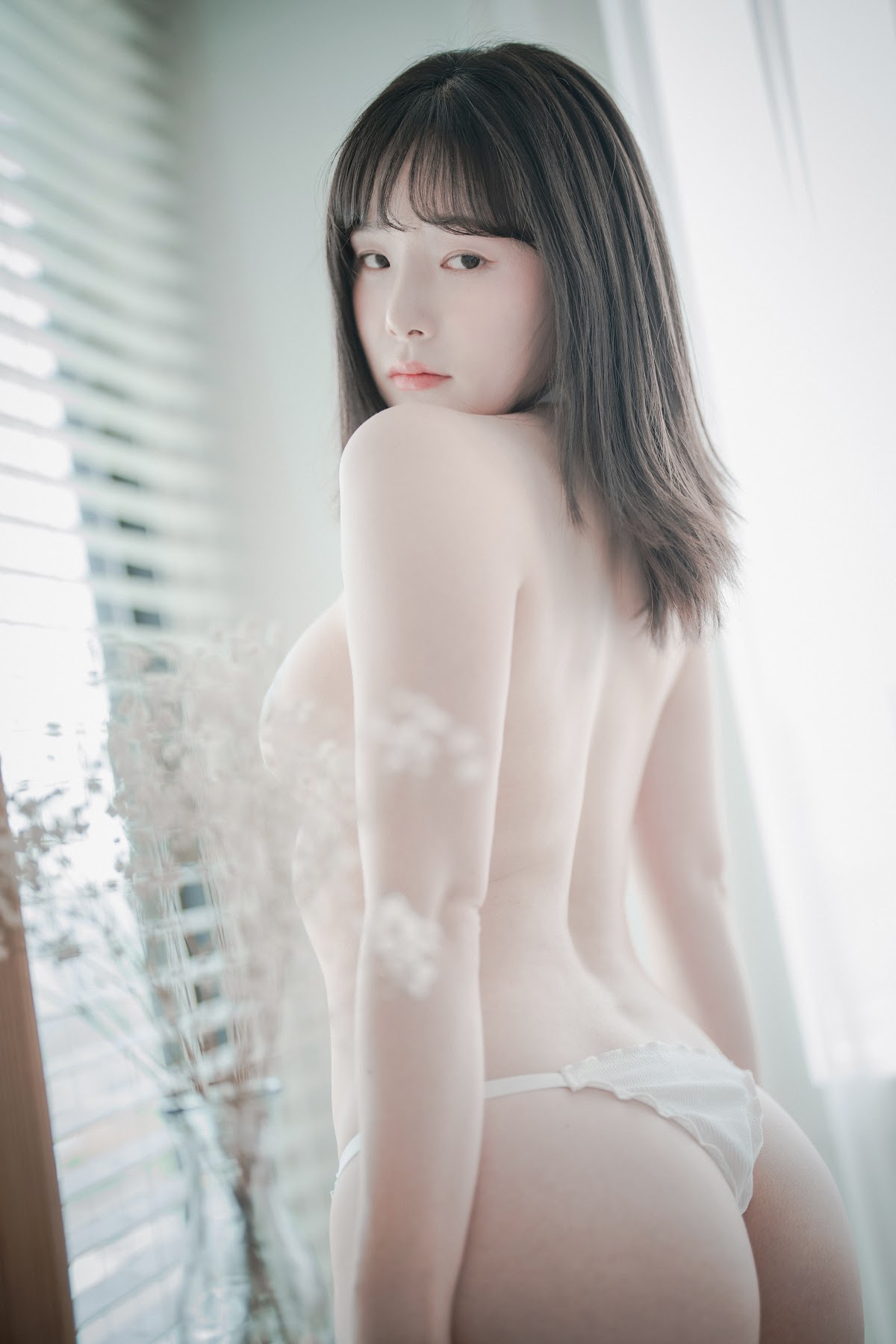 DJAWA Photo – Pia (피아) – Cozy White - P65