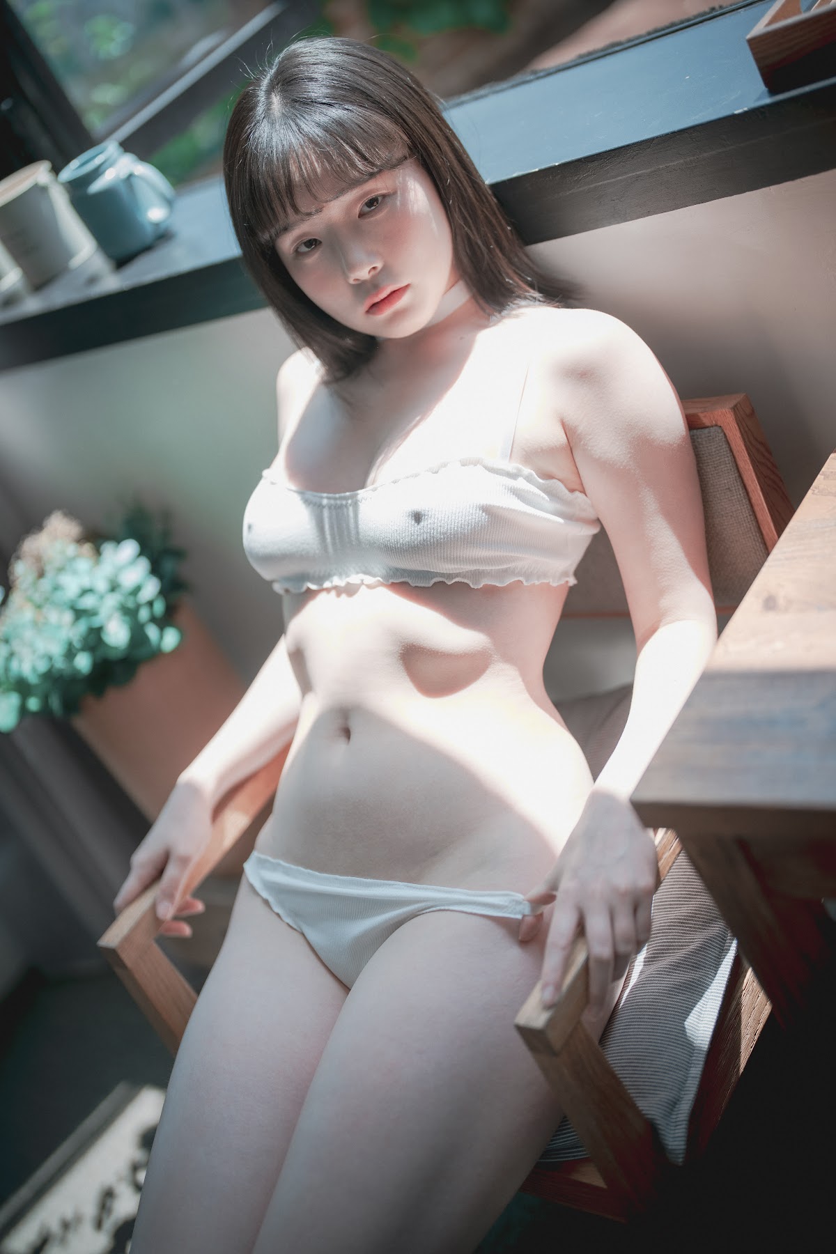 DJAWA Photo – Pia (피아) – Cozy White - P6