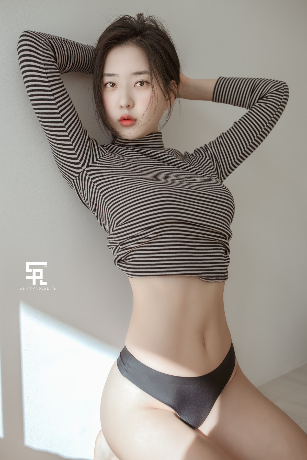 SAINT Photolife – Zenny (신재은) – Romance - P26