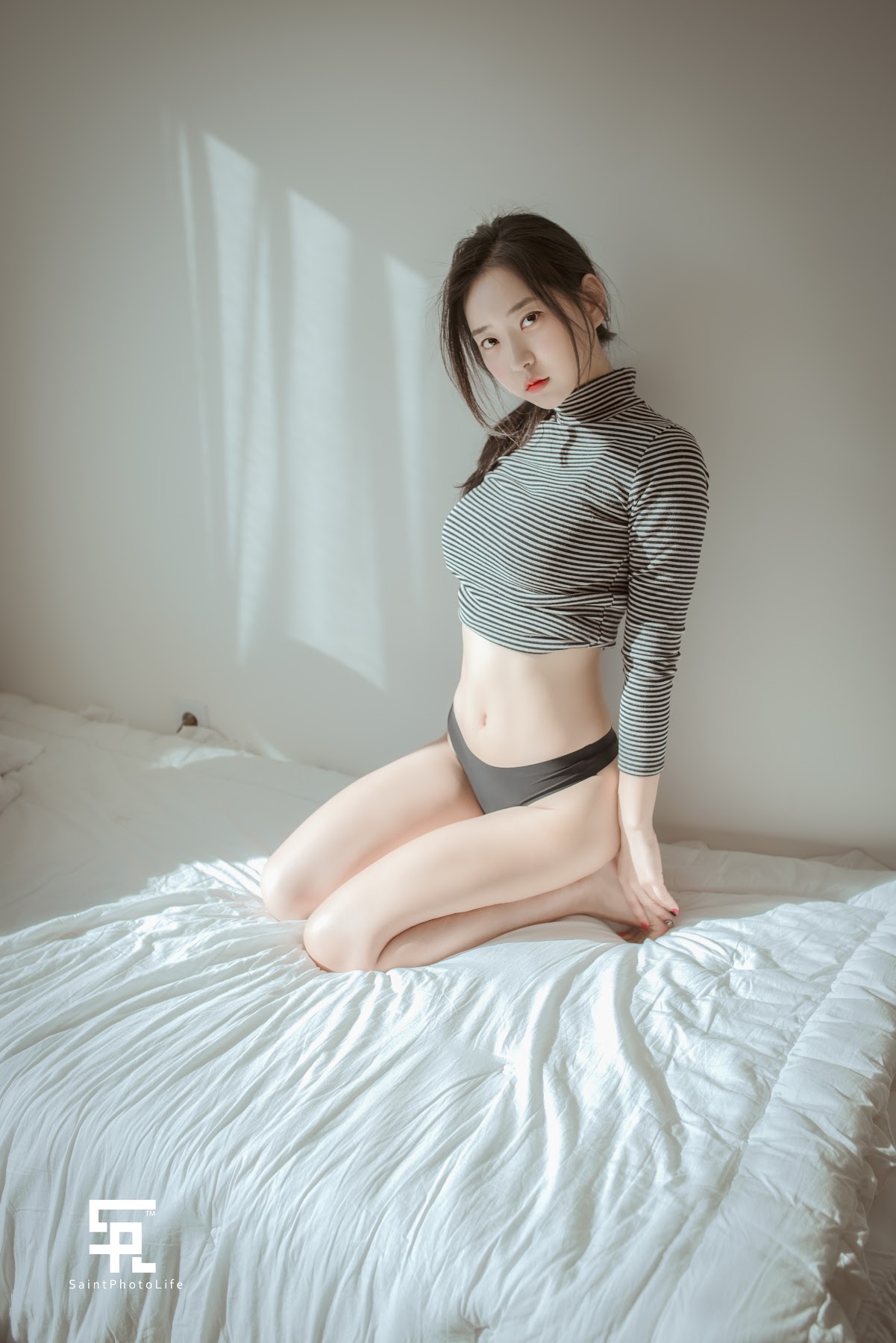 SAINT Photolife – Zenny (신재은) – Romance - P32