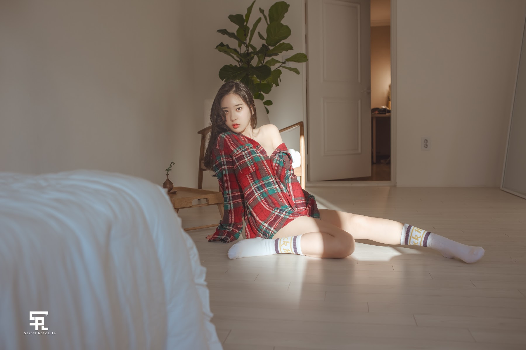 SAINT Photolife – Zenny (신재은) – Romance 2 - P25