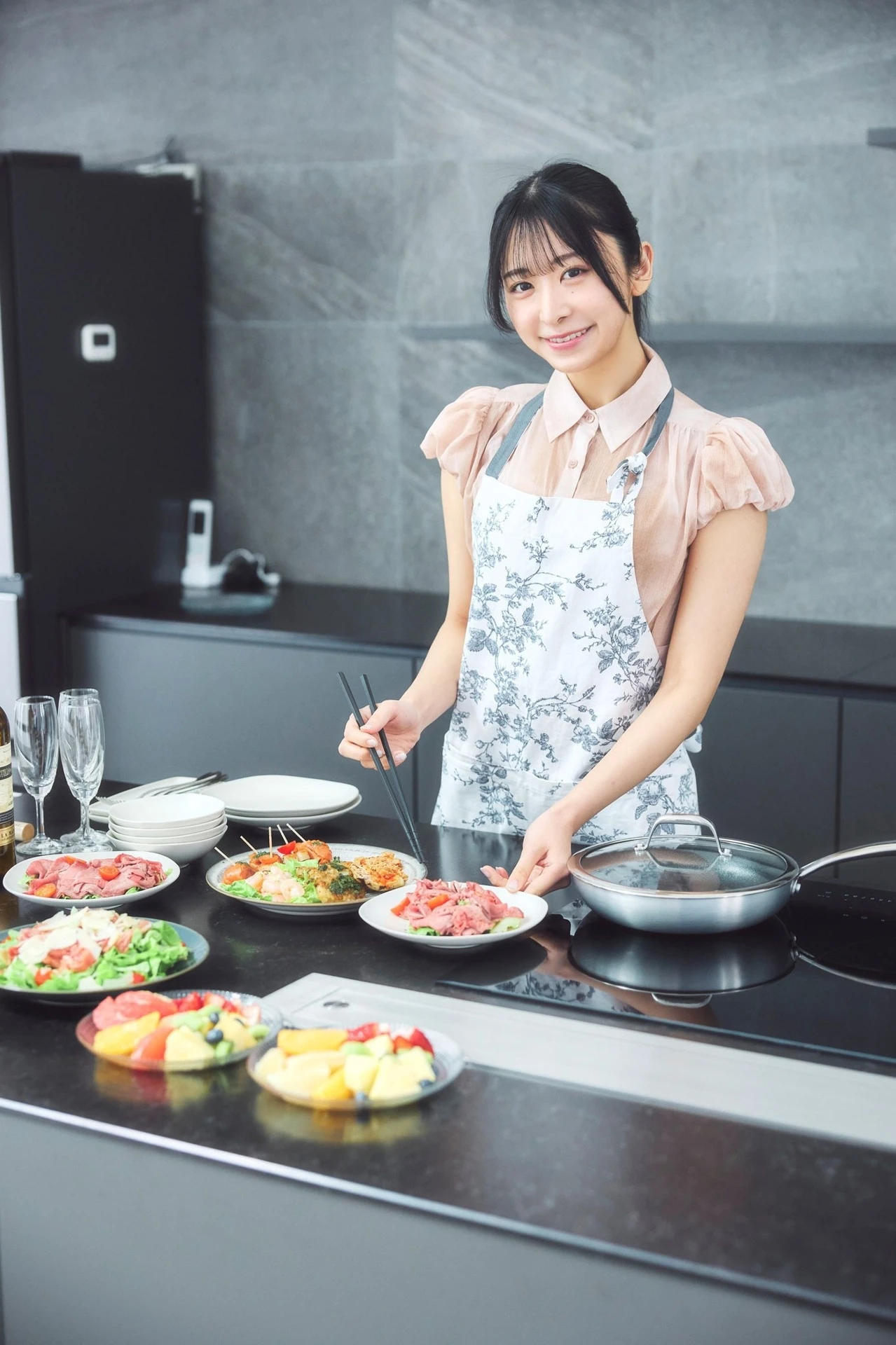Naomi Majima 真島なおみ, SPA！デジタル写真集 「先輩の奥さん」 Set.01 - P3