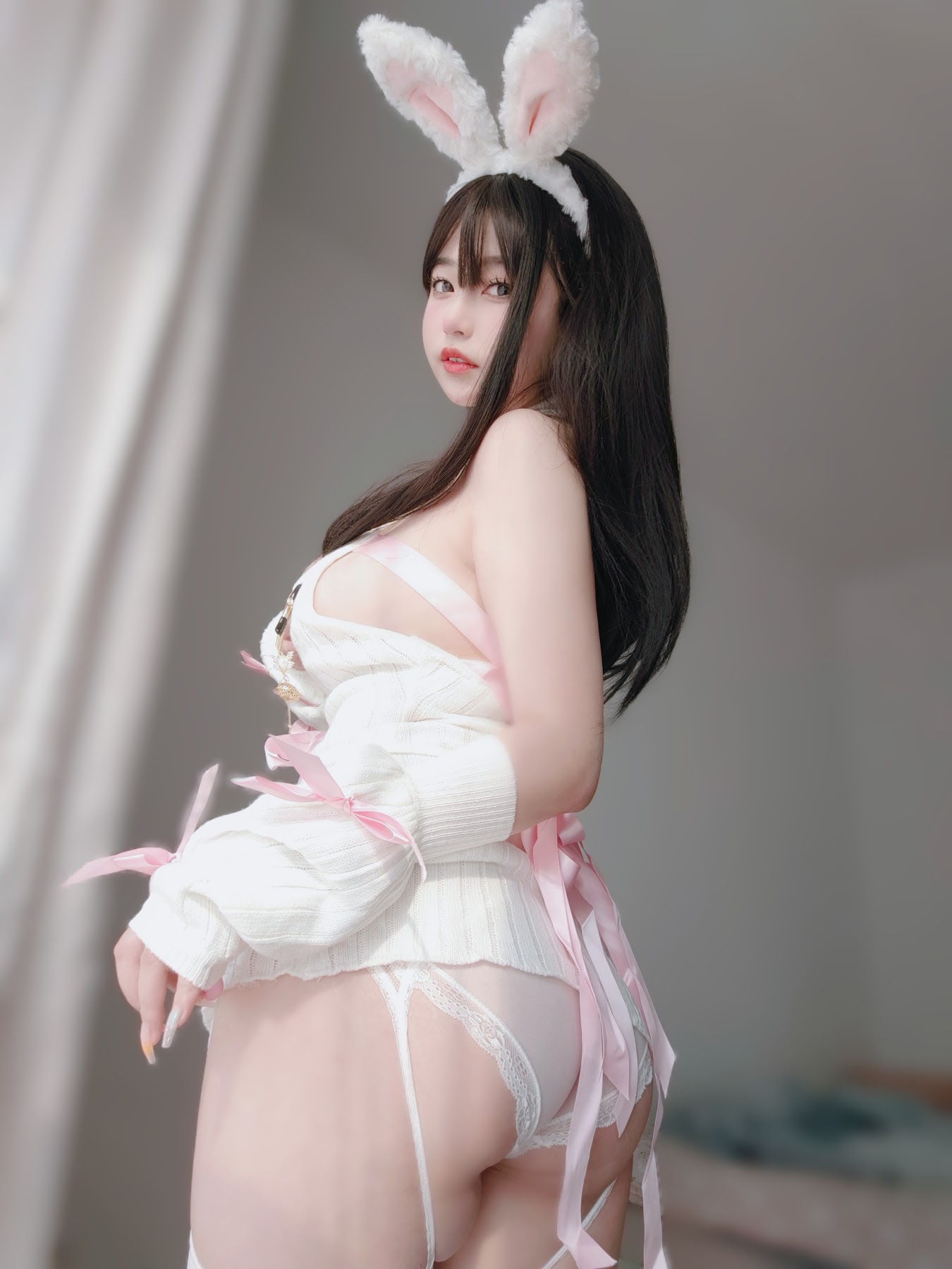 Coser@女主K – 白丝兔女郎 - P25