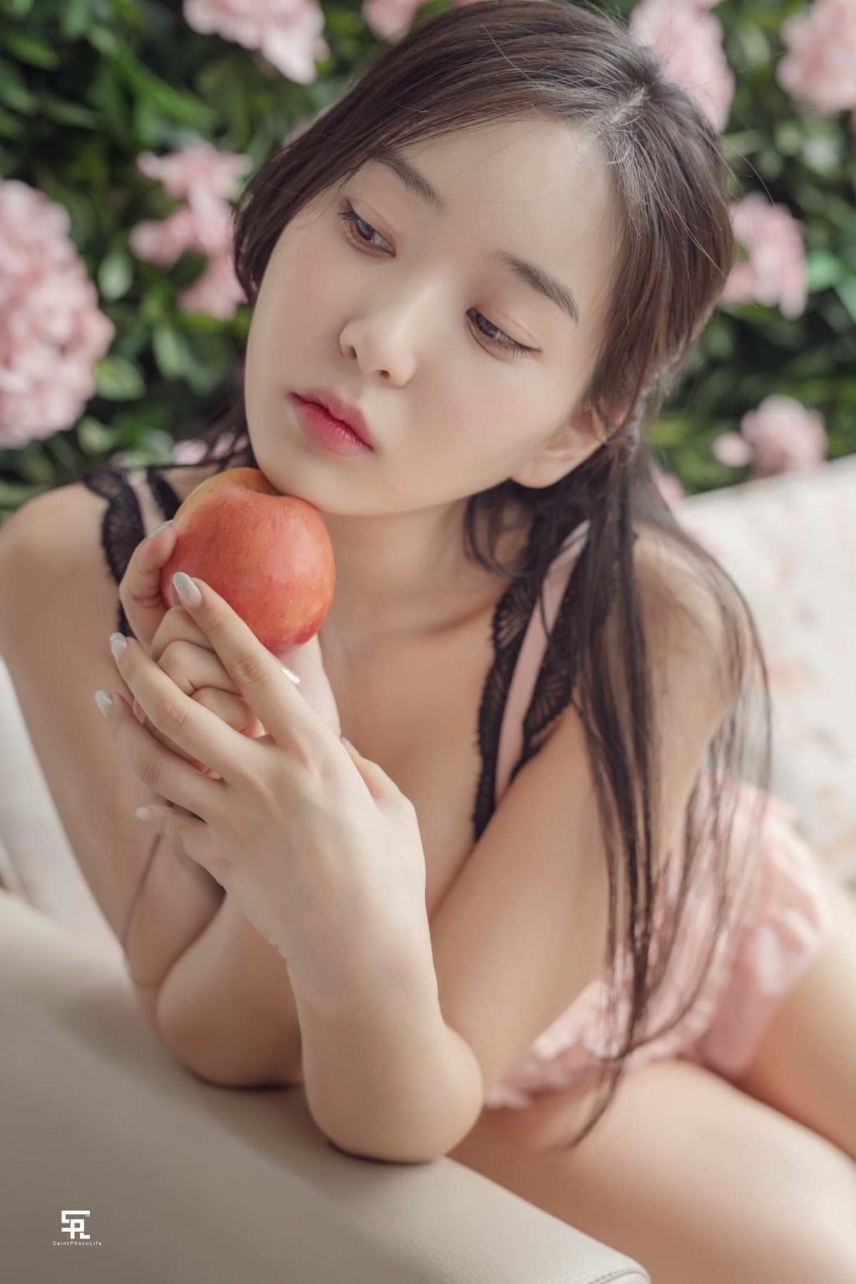 SAINT Photolife – Zenny (신재은) – Tenderly - P13