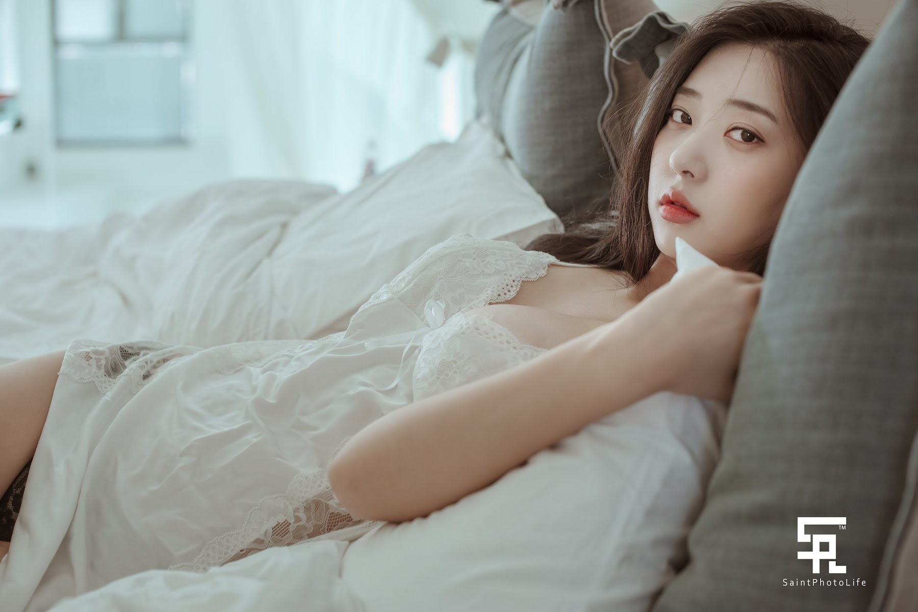 SAINT Photolife – Zenny (신재은) – Snow Hotel - P37