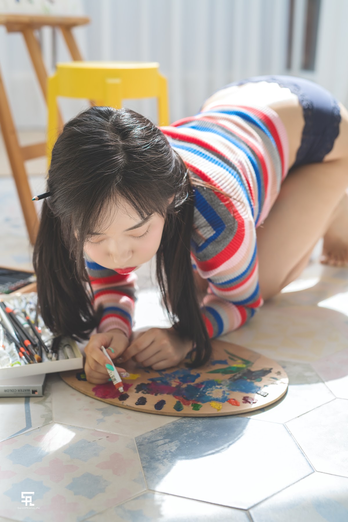 SAINT Photolife – Zenny (신재은) – Zenny’s daily life - P14