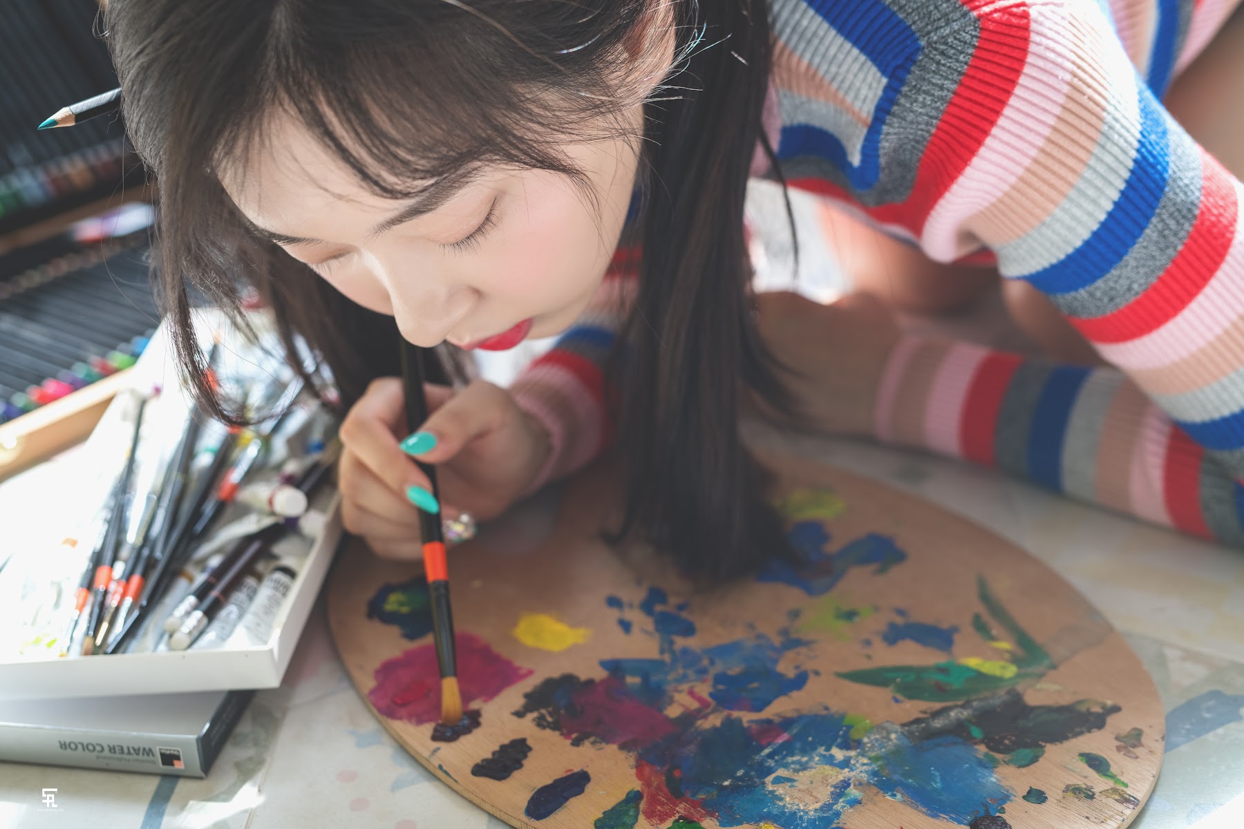 SAINT Photolife – Zenny (신재은) – Zenny’s daily life - P16