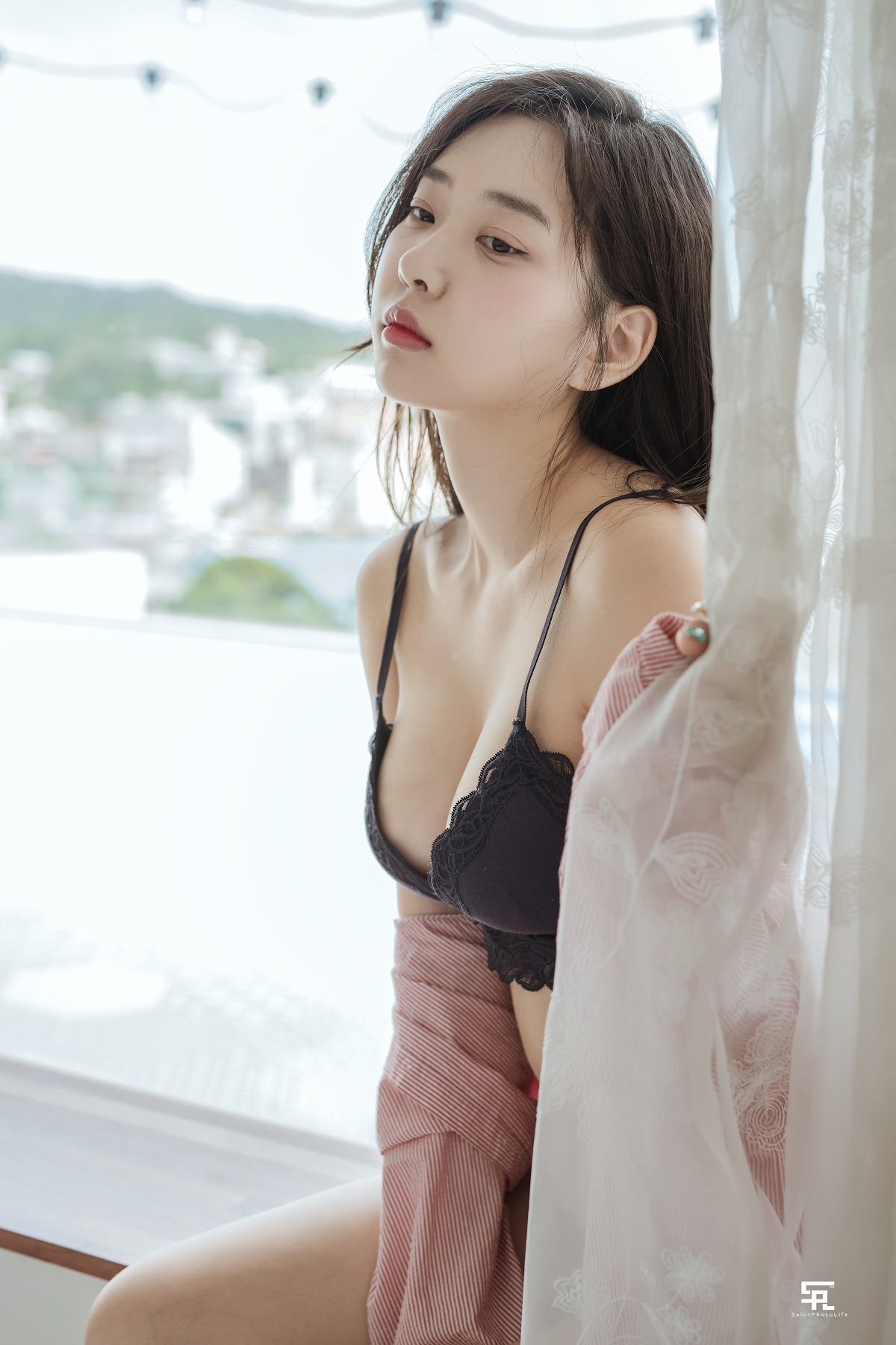 SAINT Photolife – Zenny (신재은) – Zenny’s daily life - P25