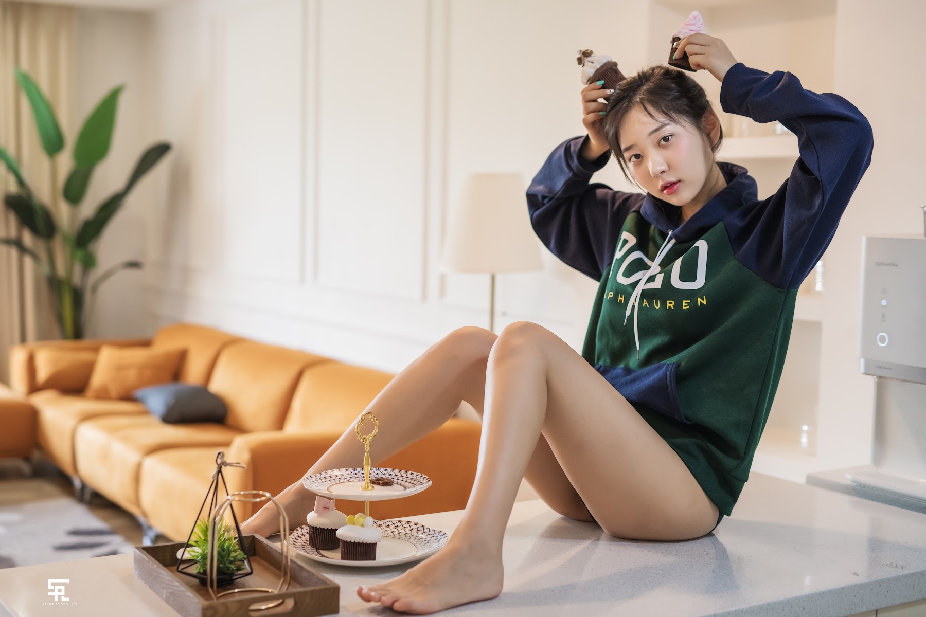 SAINT Photolife – Zenny (신재은) – Zenny’s daily life - P28