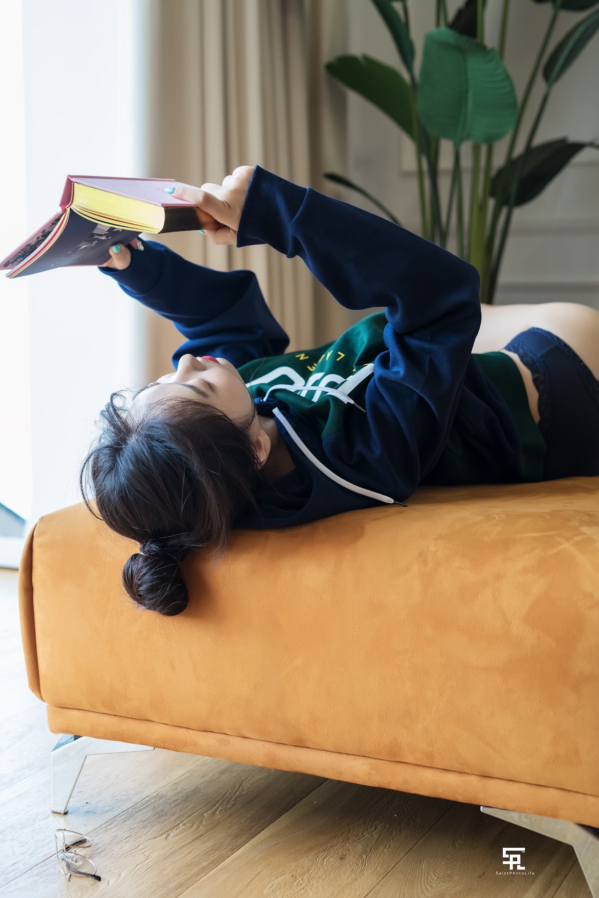 SAINT Photolife – Zenny (신재은) – Zenny’s daily life - P30