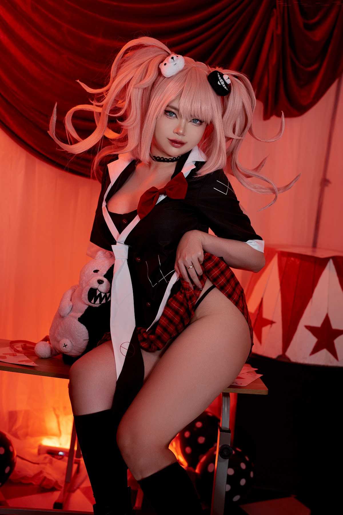 Coser@ZinieQ – Junko Danganronpa - P17