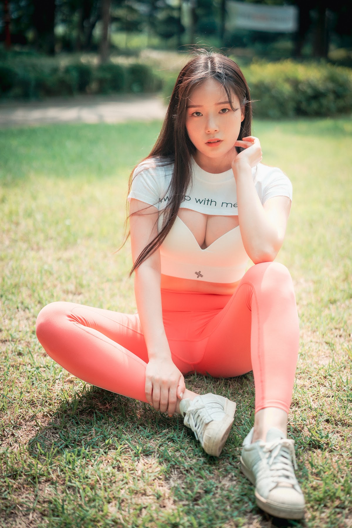 DJAWA Photo – Pia (피아) – Loose and Tight Salmon Pink - P23