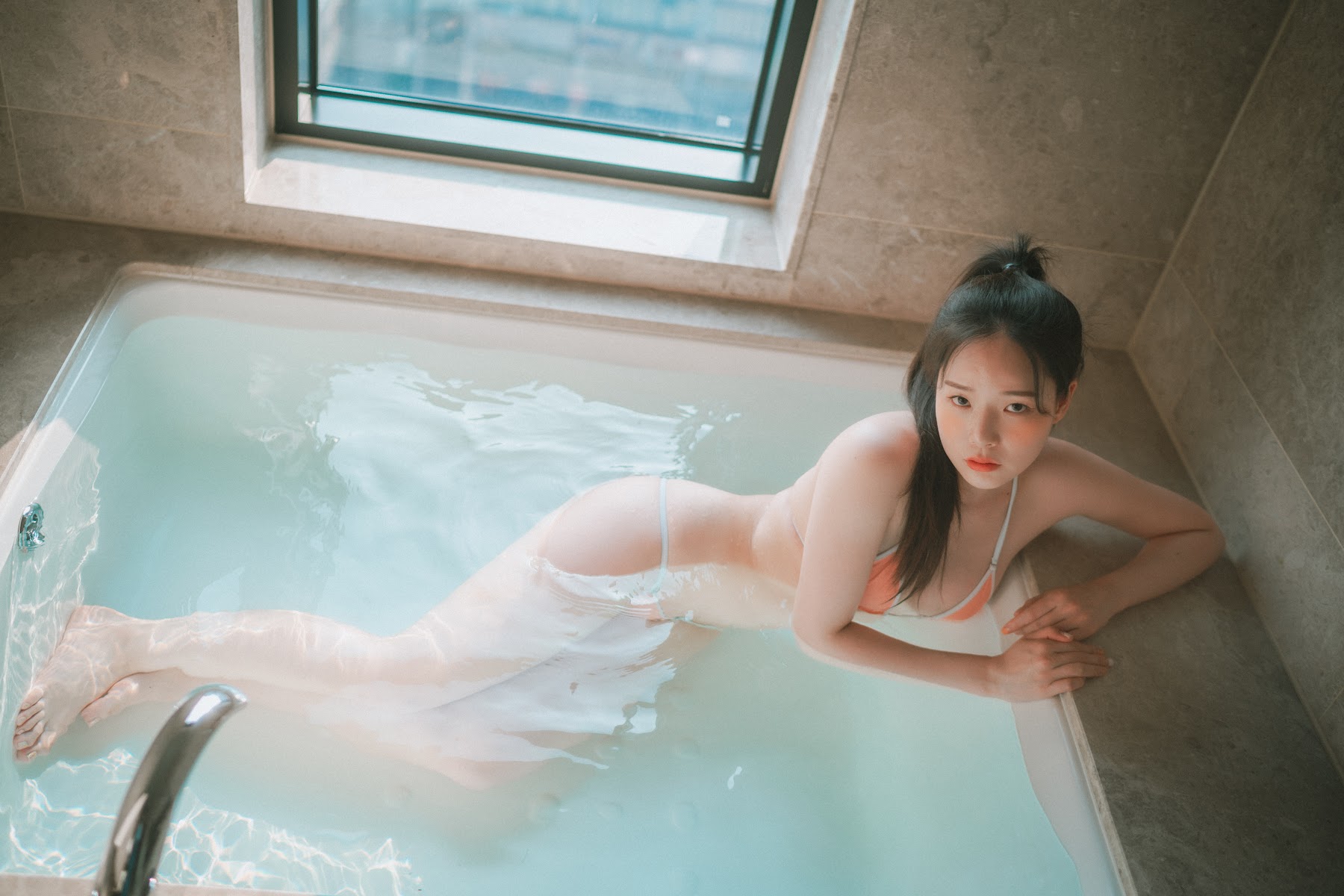 DJAWA Photo – Pia (피아) – Staycation 2 - P46