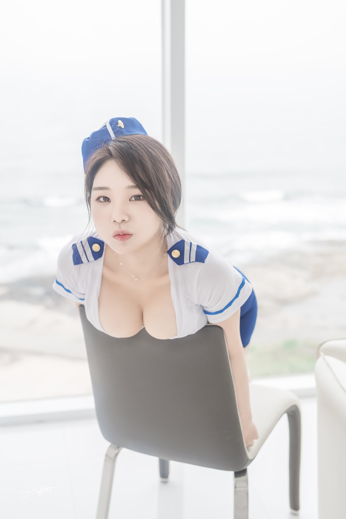 SAINT Photolife – Zzyuri (쮸리) – Blue Marine - P13