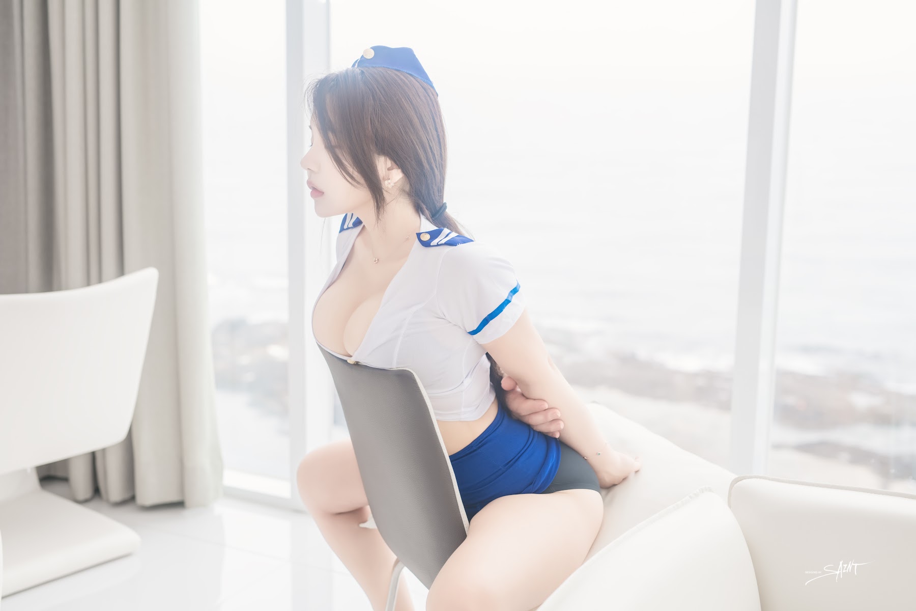 SAINT Photolife – Zzyuri (쮸리) – Blue Marine - P14