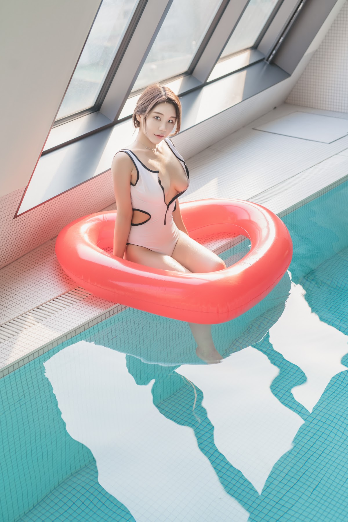 SAINT Photolife – Zzyuri (쮸리) – Blueming Part 2 - P10