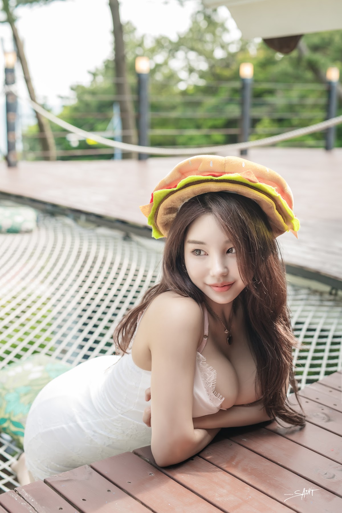 SAINT Photolife – Zzyuri (쮸리) – Jezzyuri - P54