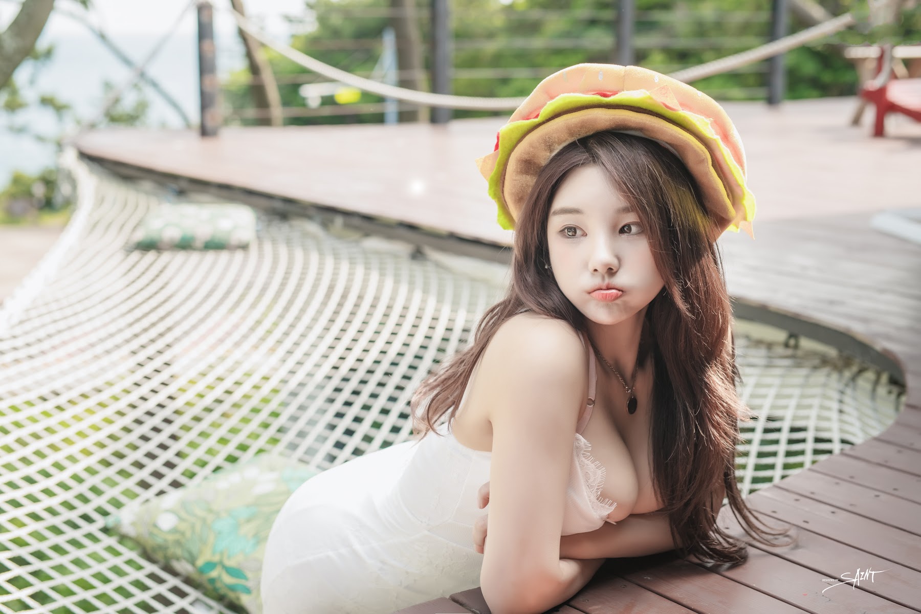 SAINT Photolife – Zzyuri (쮸리) – Jezzyuri - P56