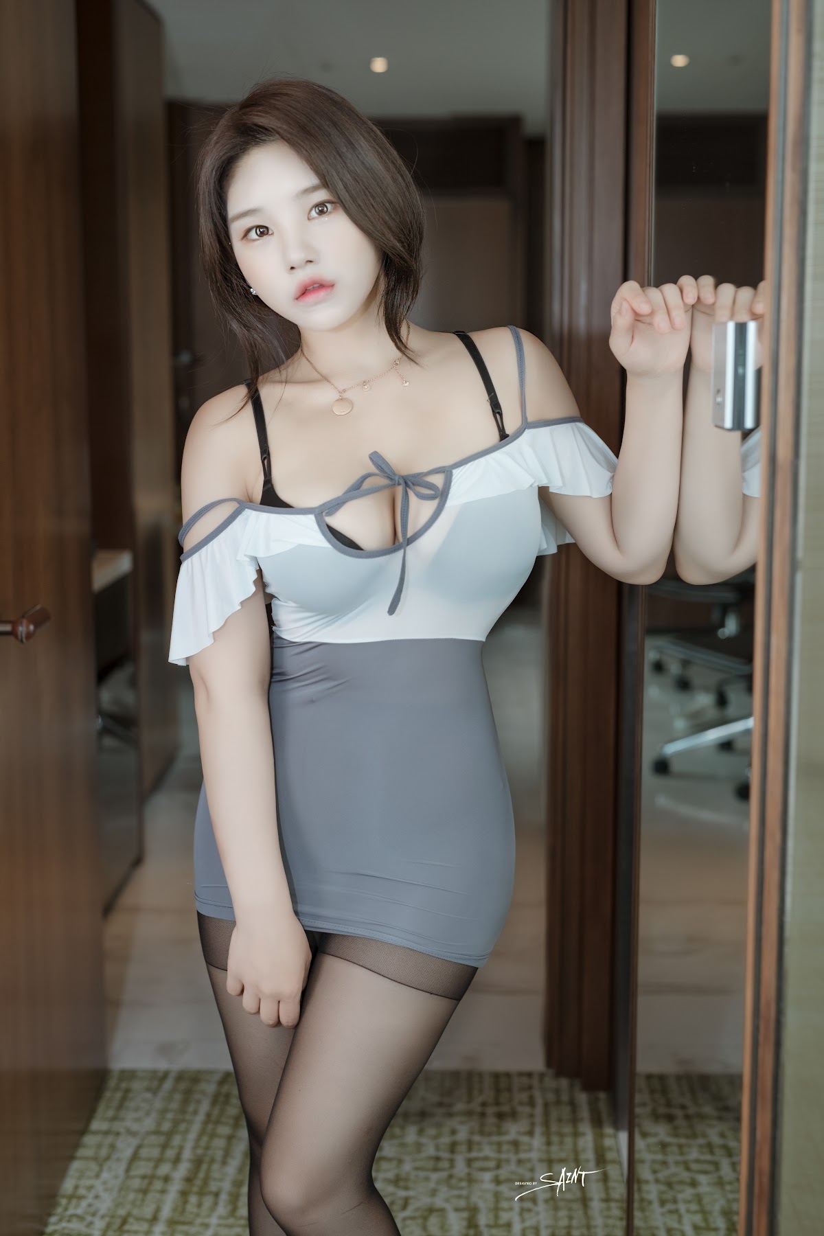 SAINT Photolife – Zzyuri (쮸리) – Office Returns - P41