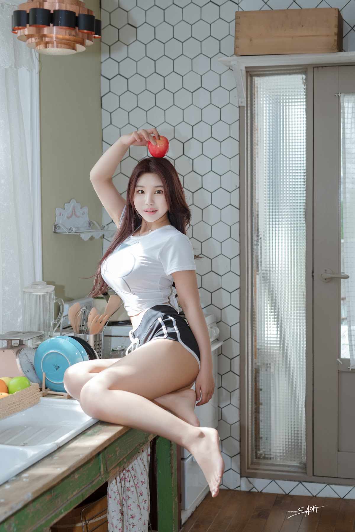 SAINT Photolife – Zzyuri (쮸리) – Puppy Honey - P38