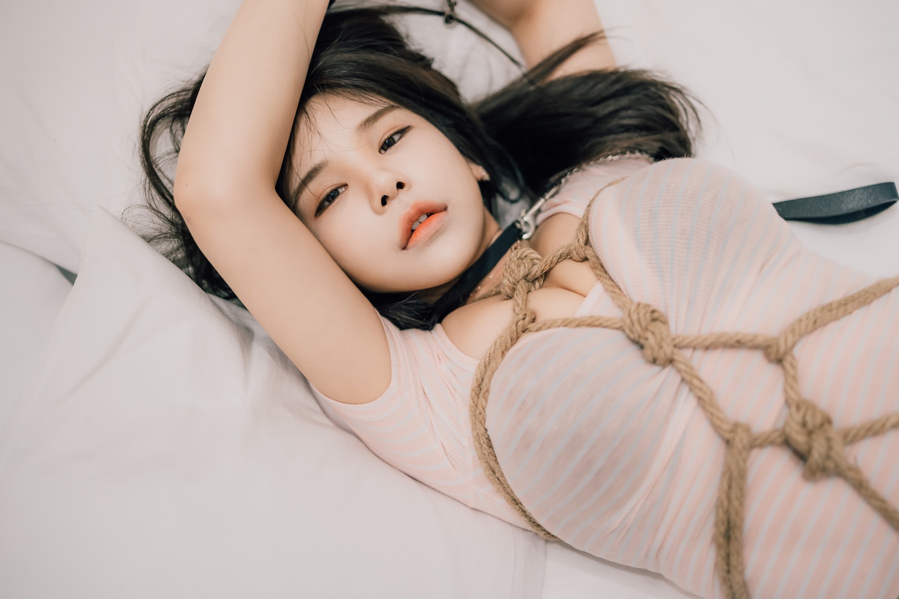 SAINT Photolife – Zzyuri (쮸리) – Rope Series Special Edition Part.01+02 - P18