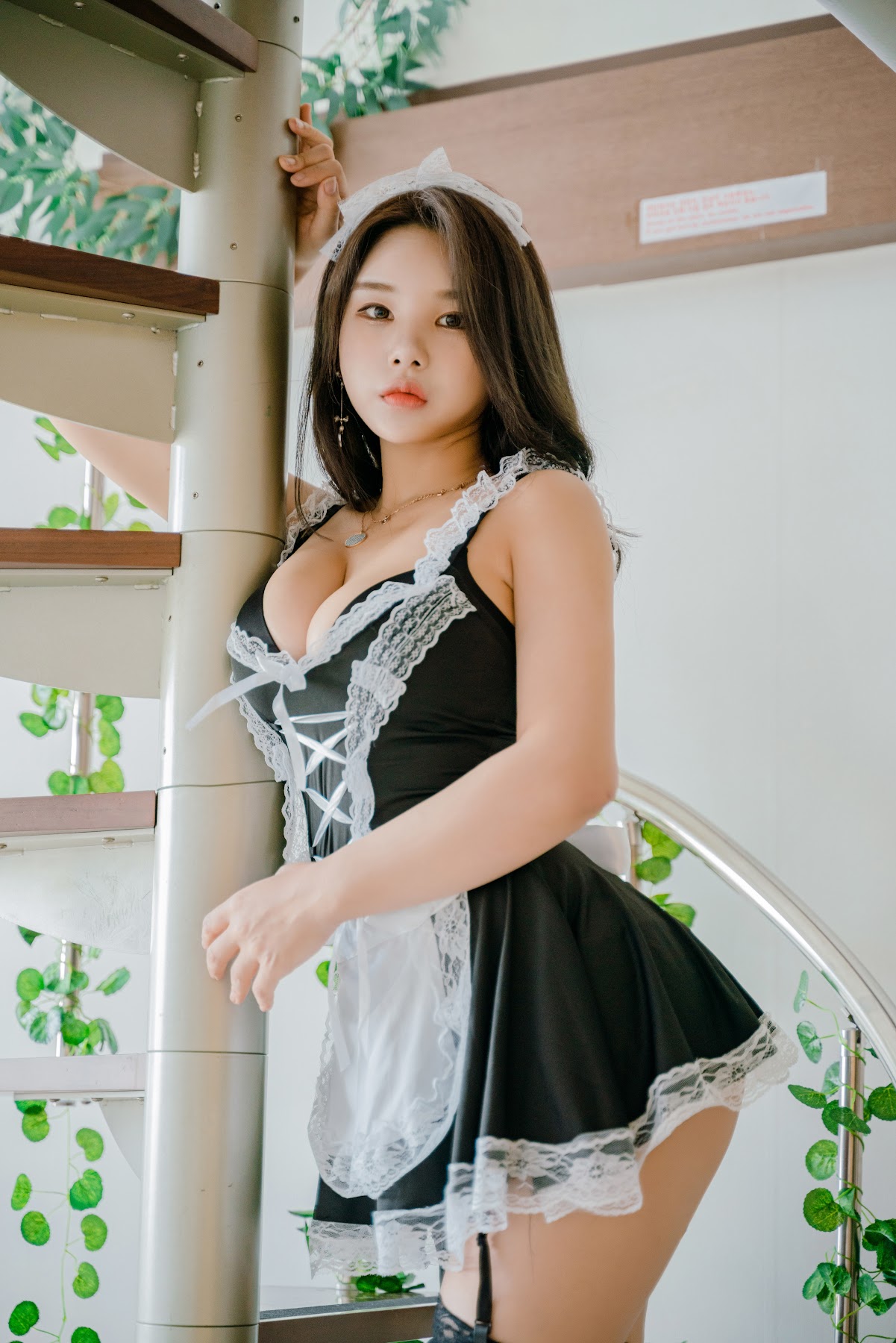 SAINT Photolife – Zzyuri (쮸리) Vol.1 – Maid - P16