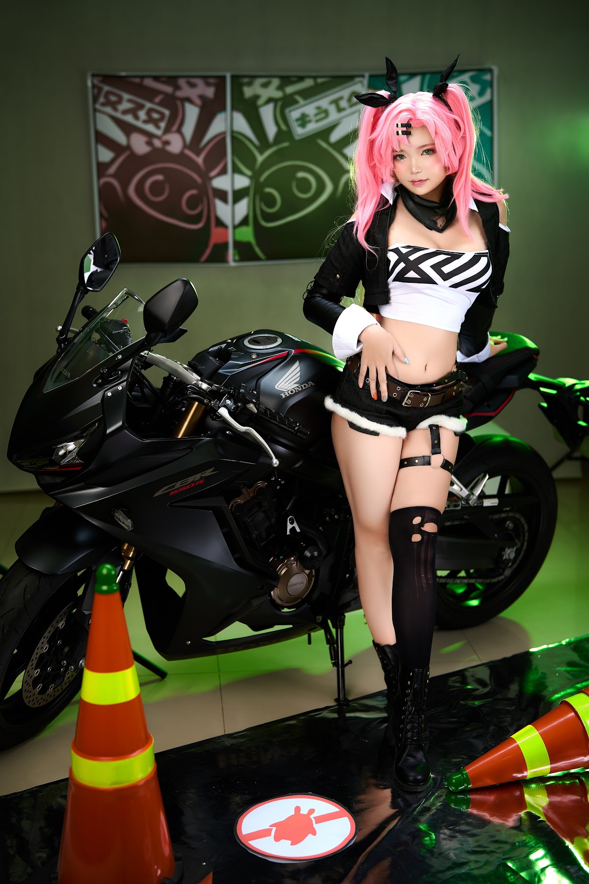Coser@ZinieQ – Nicole (Zenless Zone Zero) - P11
