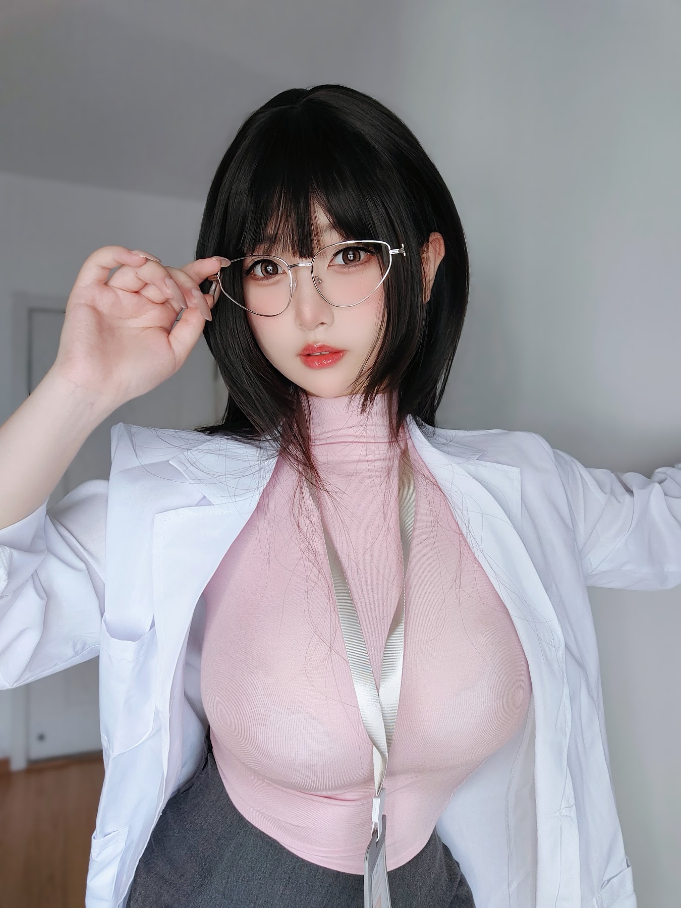 Coser@女主K – 保健医师 - P1