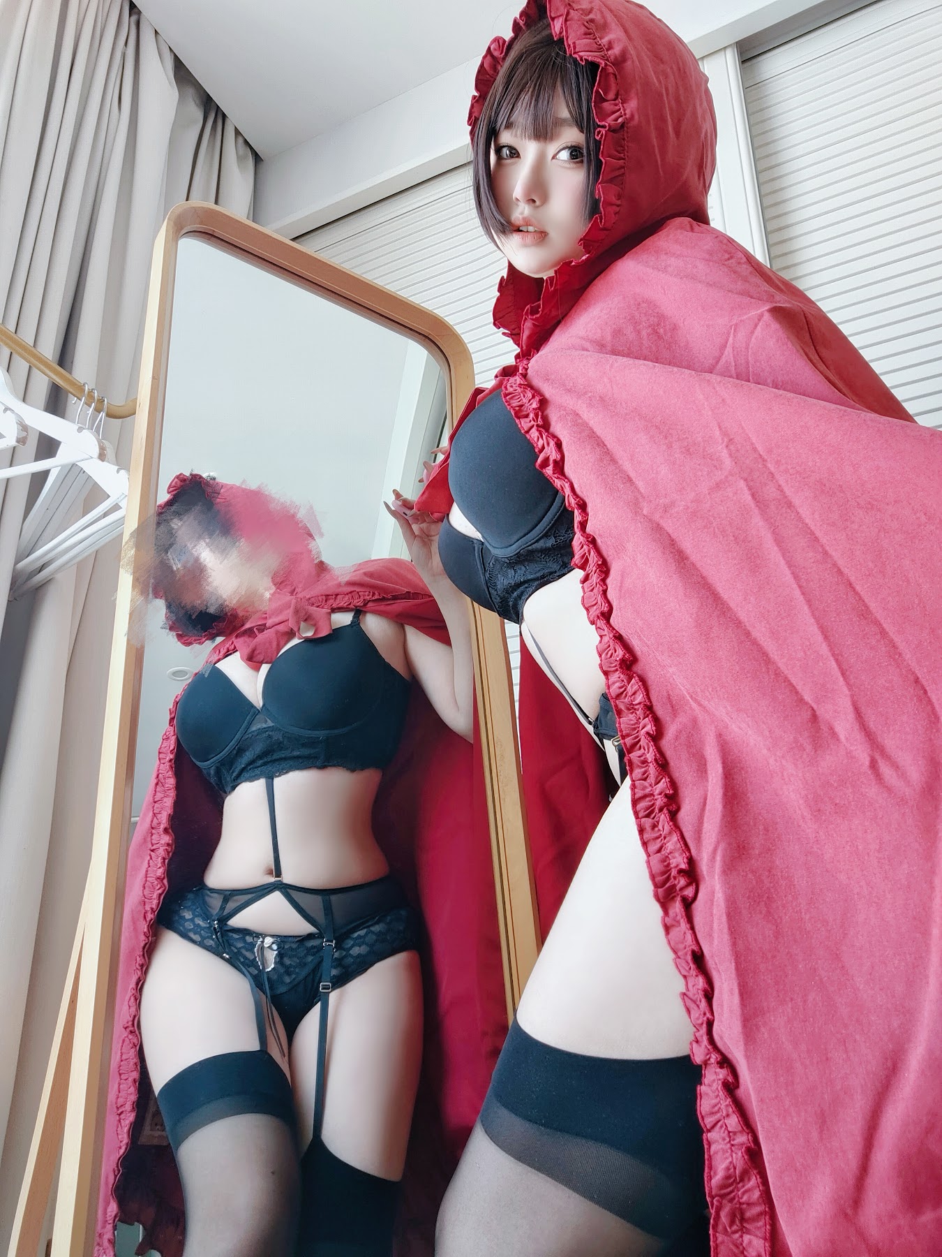 Coser@女主K – 小红帽和红苹果 - P1