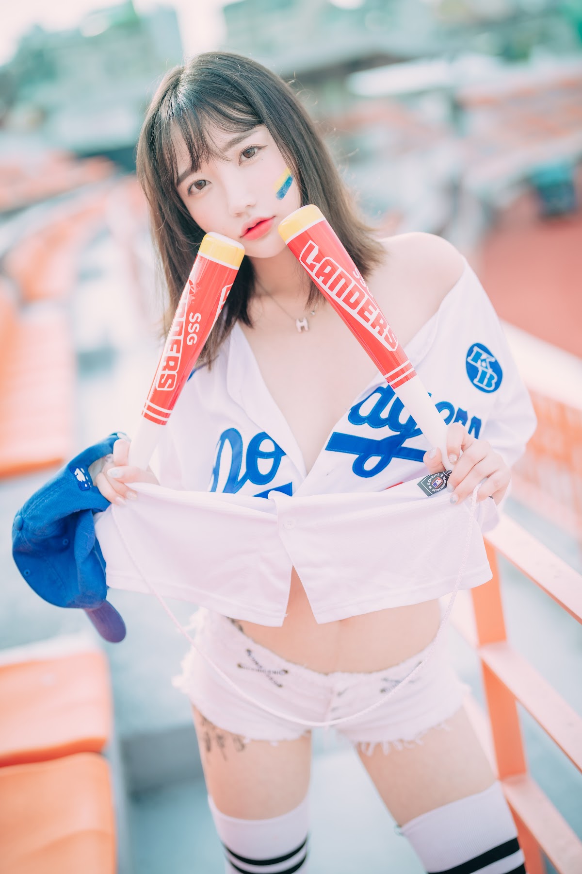 DJAWA Photo – Son Ye-Eun (손예은) – Cheer Up in the Summer - P9