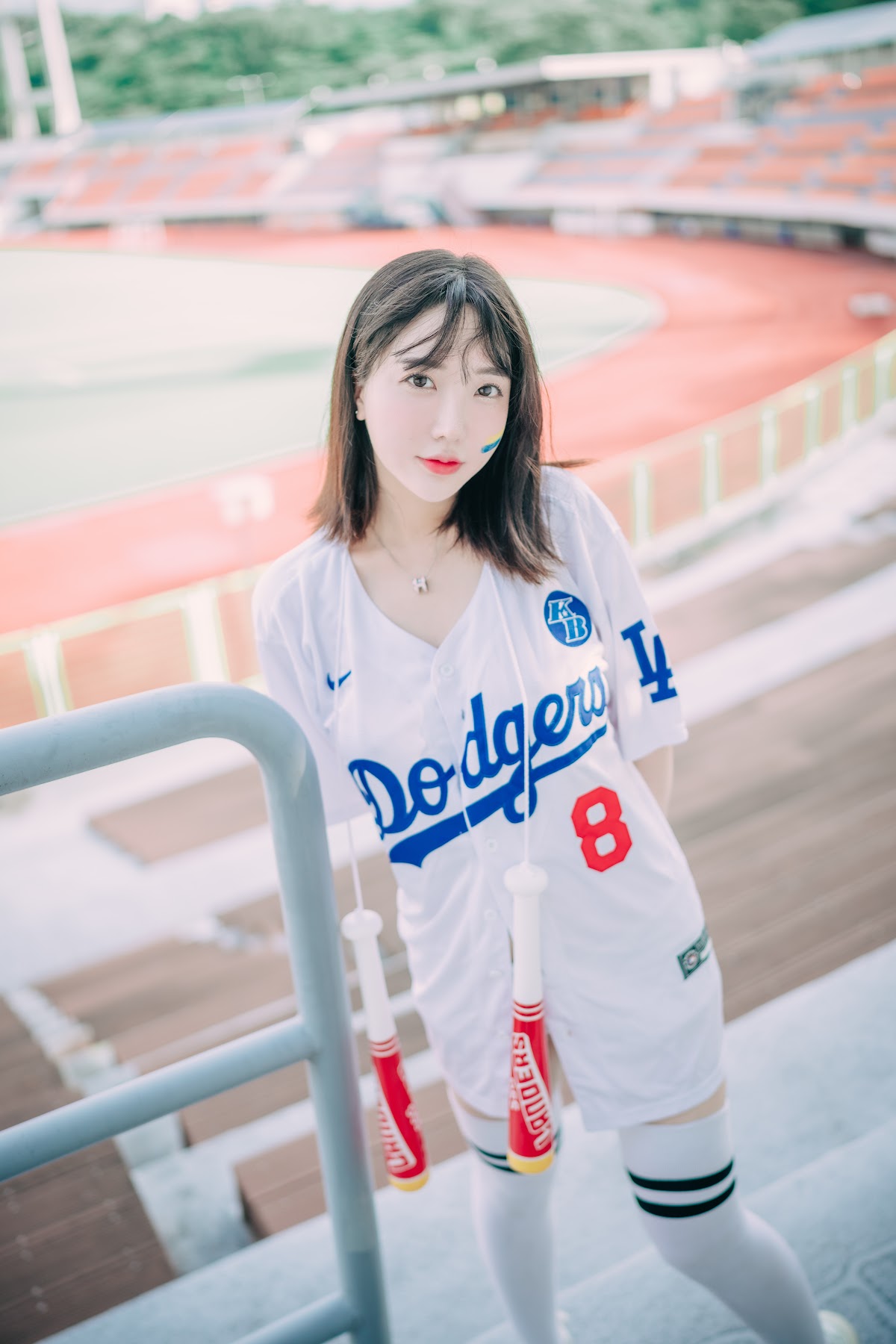 DJAWA Photo – Son Ye-Eun (손예은) – Cheer Up in the Summer - P37