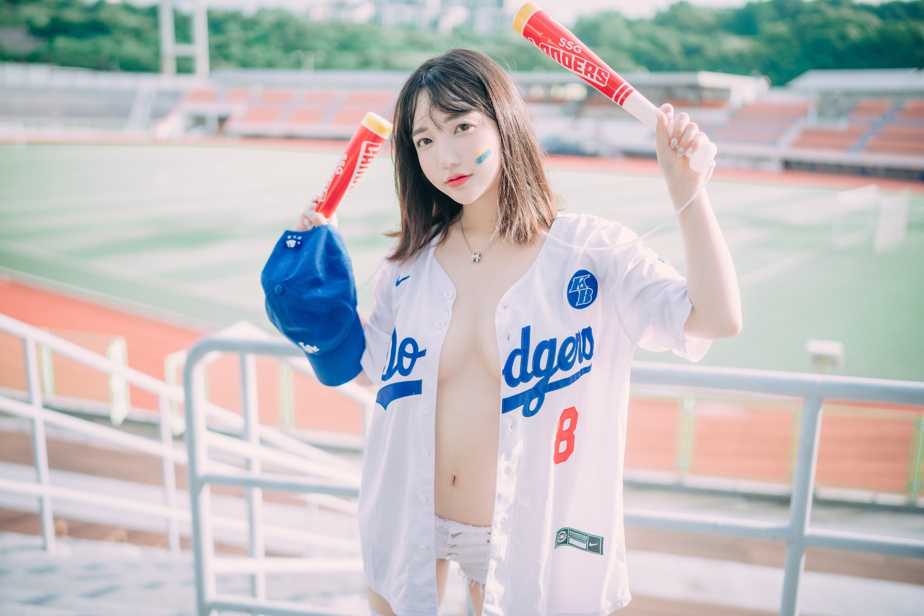 DJAWA Photo – Son Ye-Eun (손예은) – Cheer Up in the Summer - P41