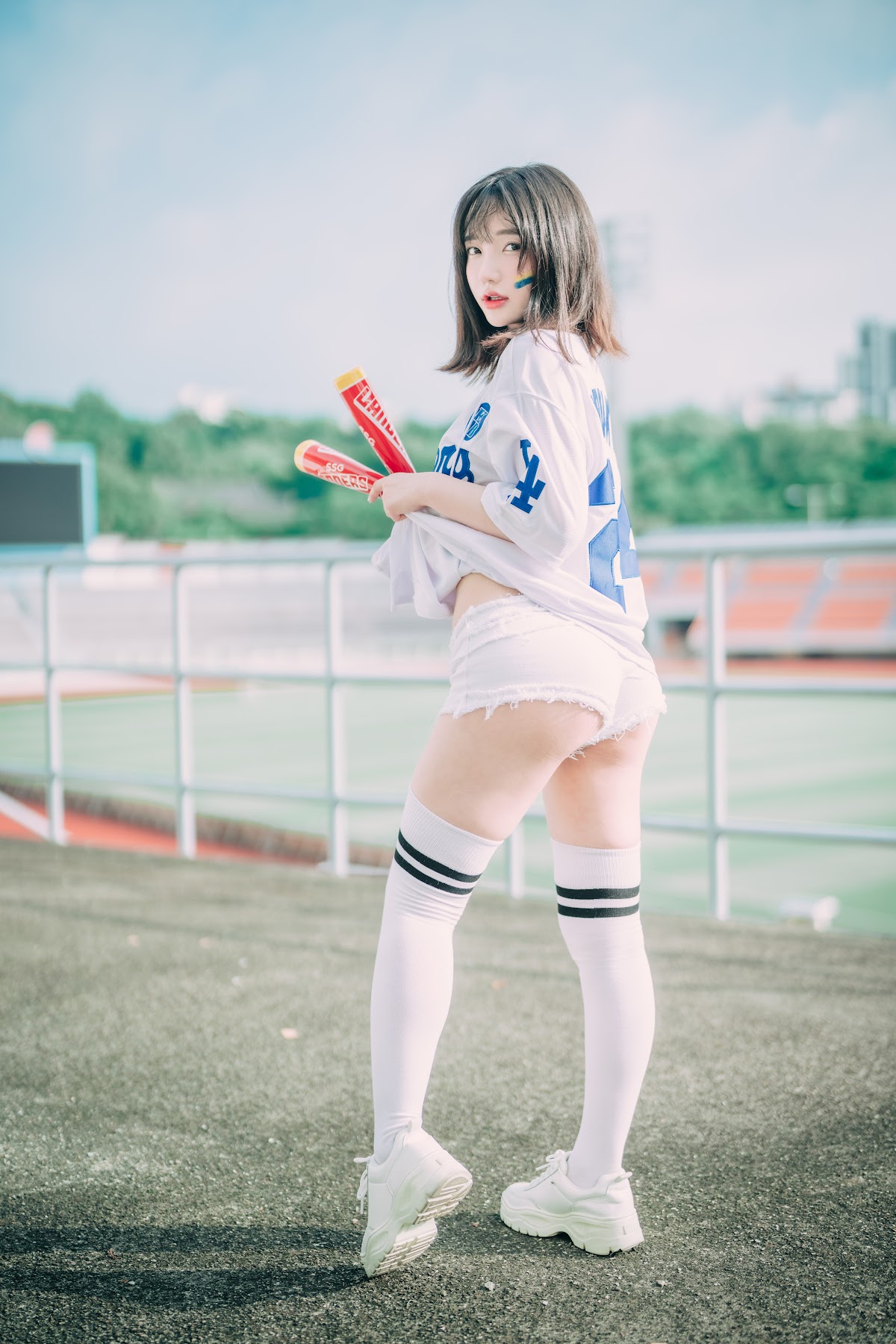 DJAWA Photo – Son Ye-Eun (손예은) – Cheer Up in the Summer - P52