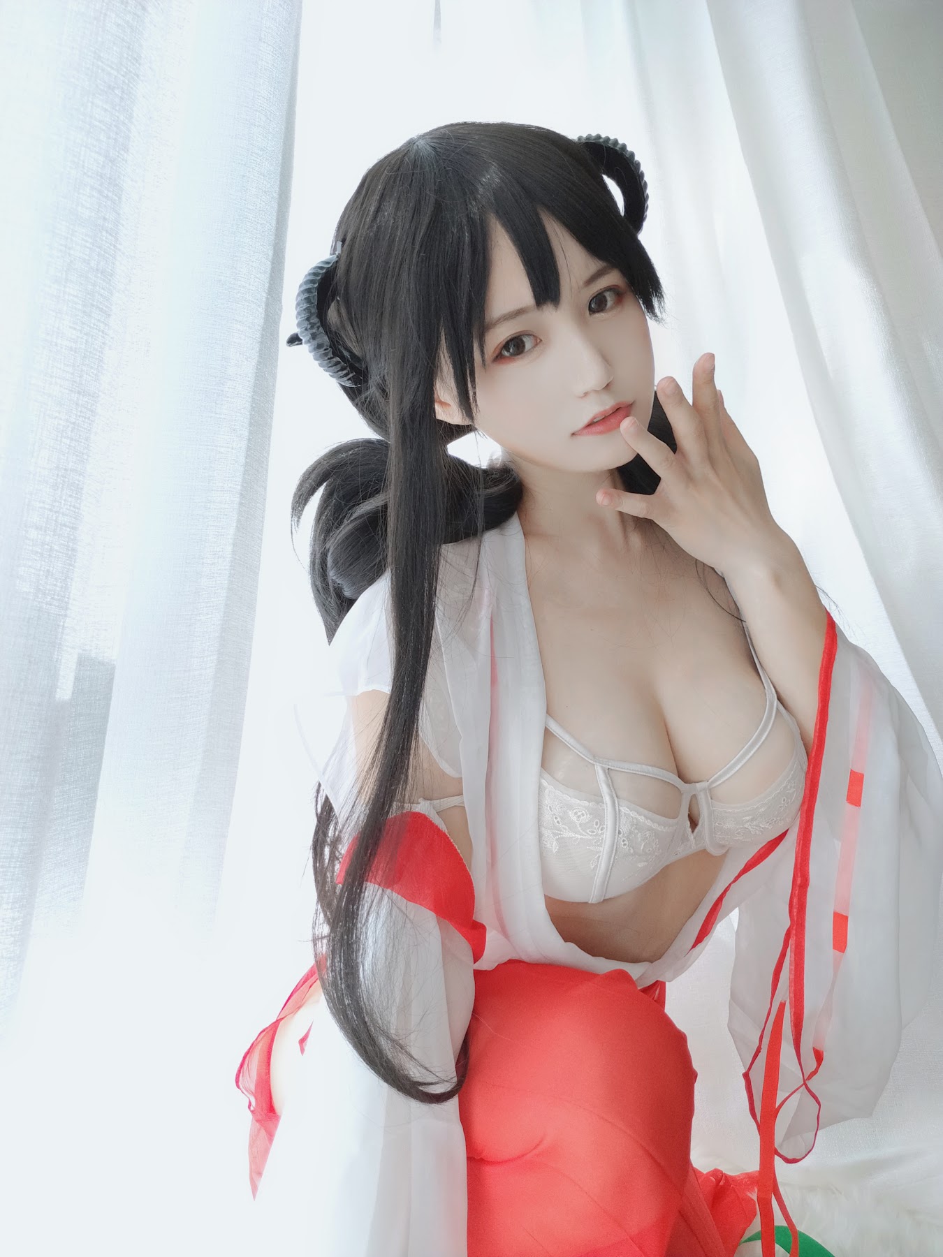 Coser@小仓千代w No.008 有点不对劲的巫女 - P22