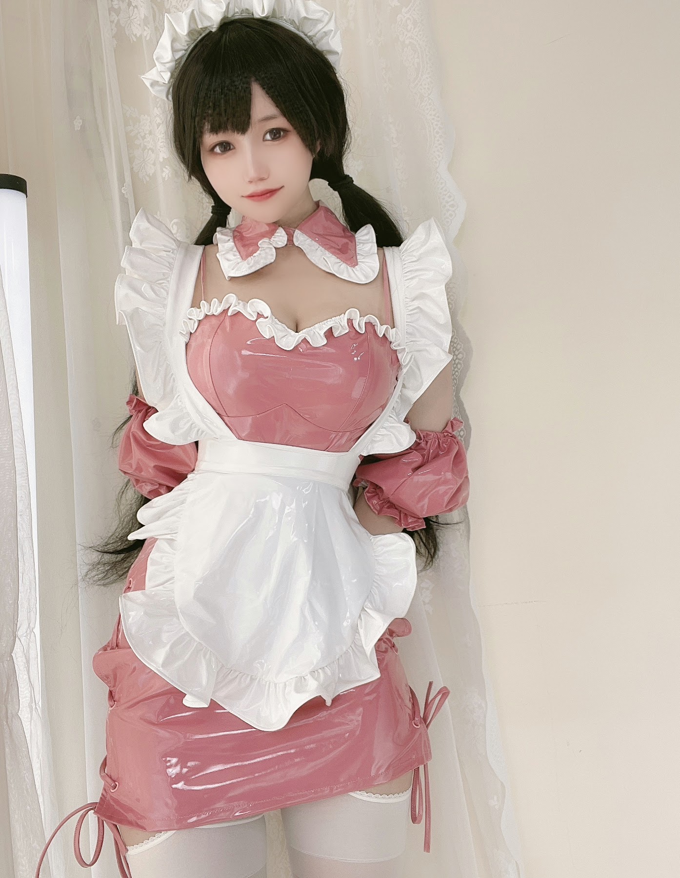 Coser@小仓千代w No.016 粉色漆皮女仆 - P1