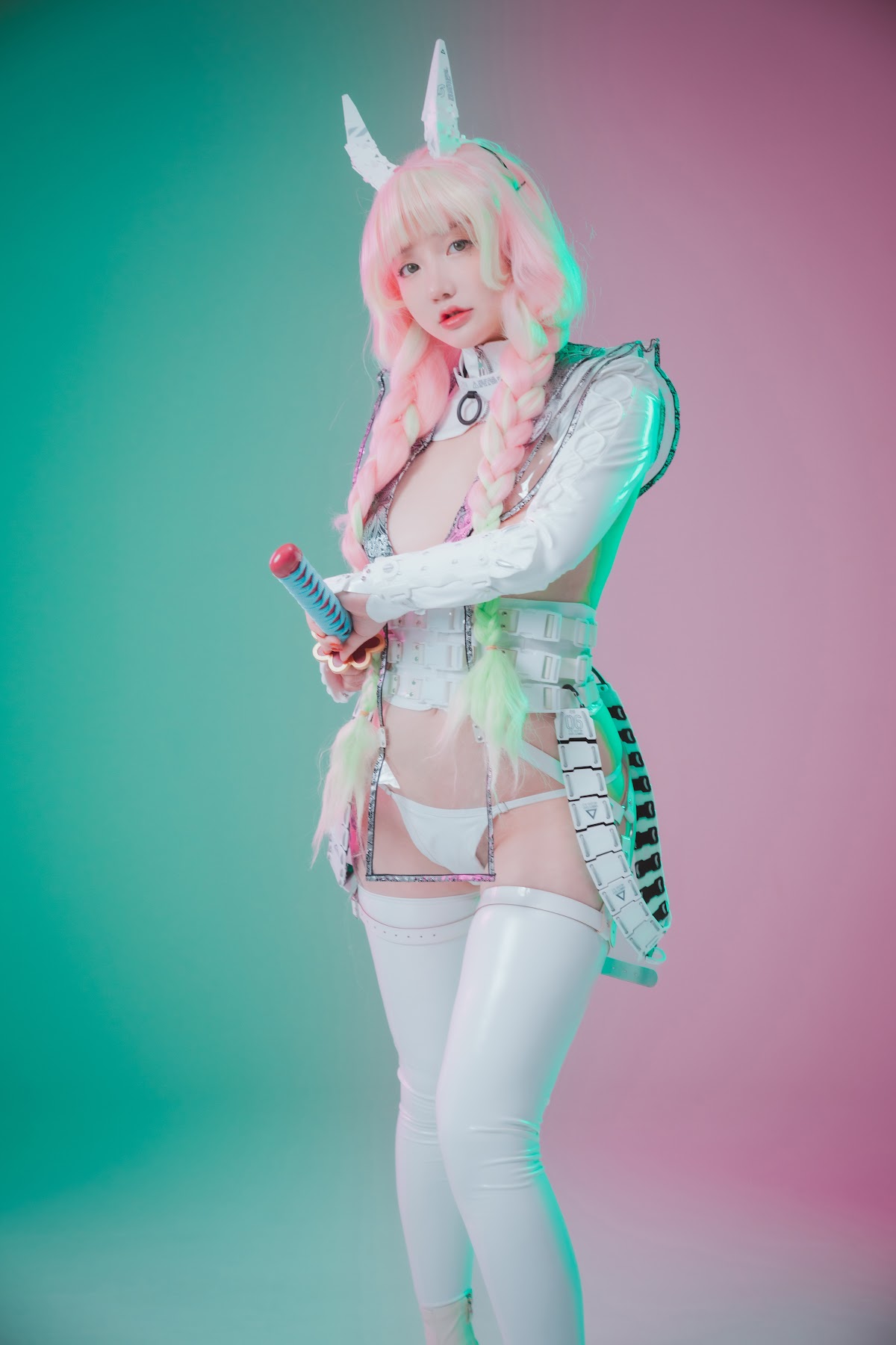 DJAWA Photo – Son Ye-Eun (손예은) – Cyber Hunter Mitsuri - P1