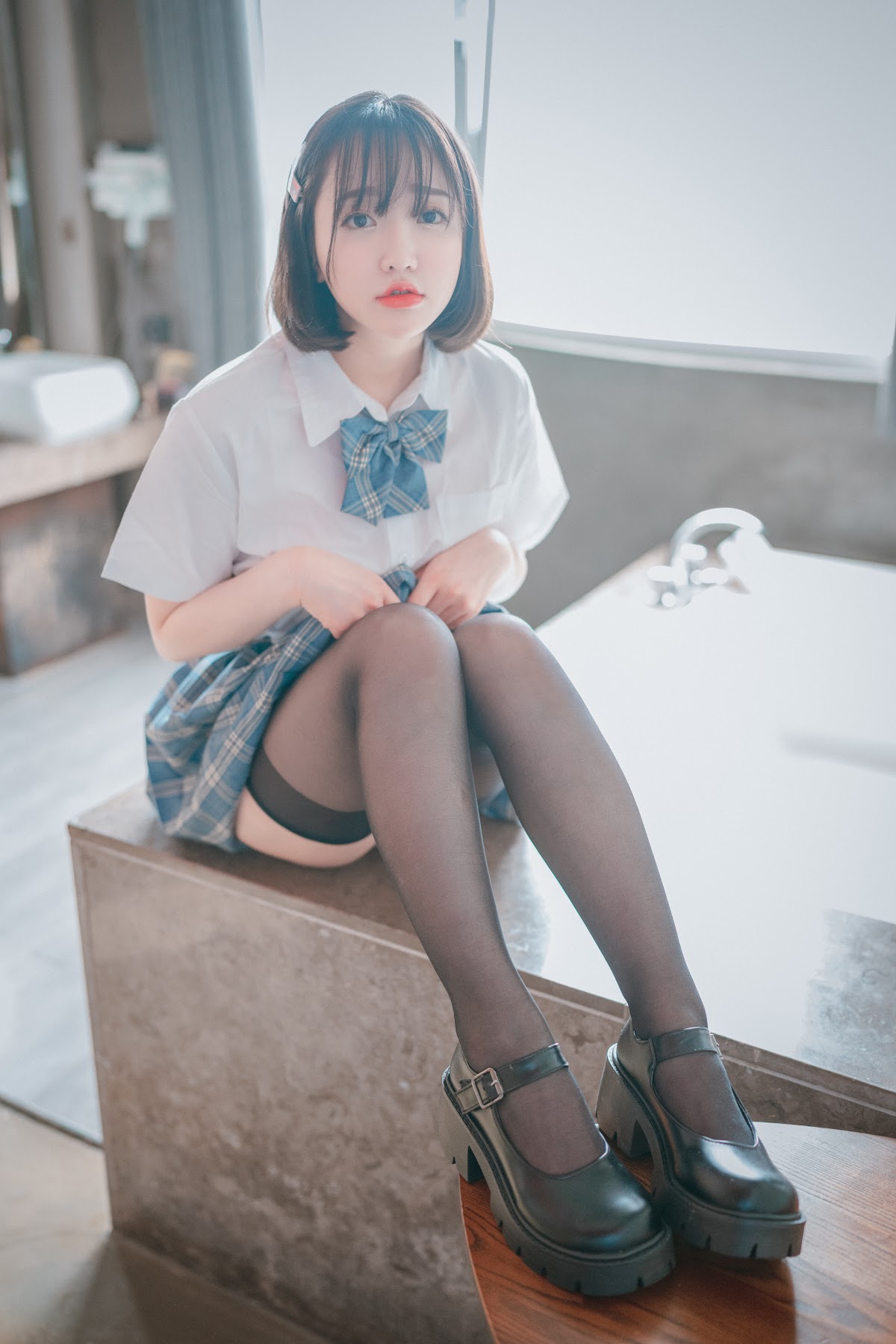 DJAWA Photo – Son Ye-Eun (손예은) – Swimming Lessons #6 - P33