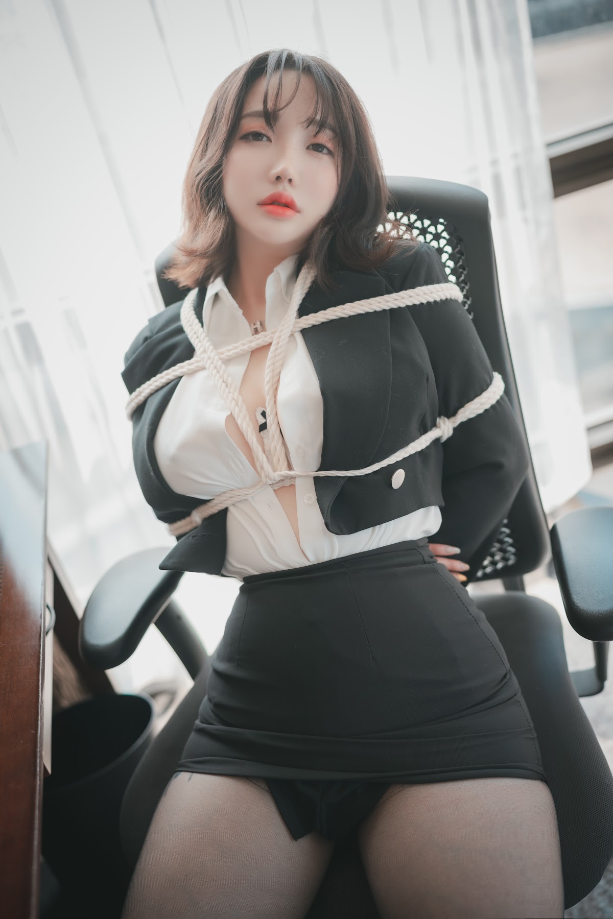 DJAWA Photo – Son Ye-Eun (손예은) – Knotting Class #6 - P45