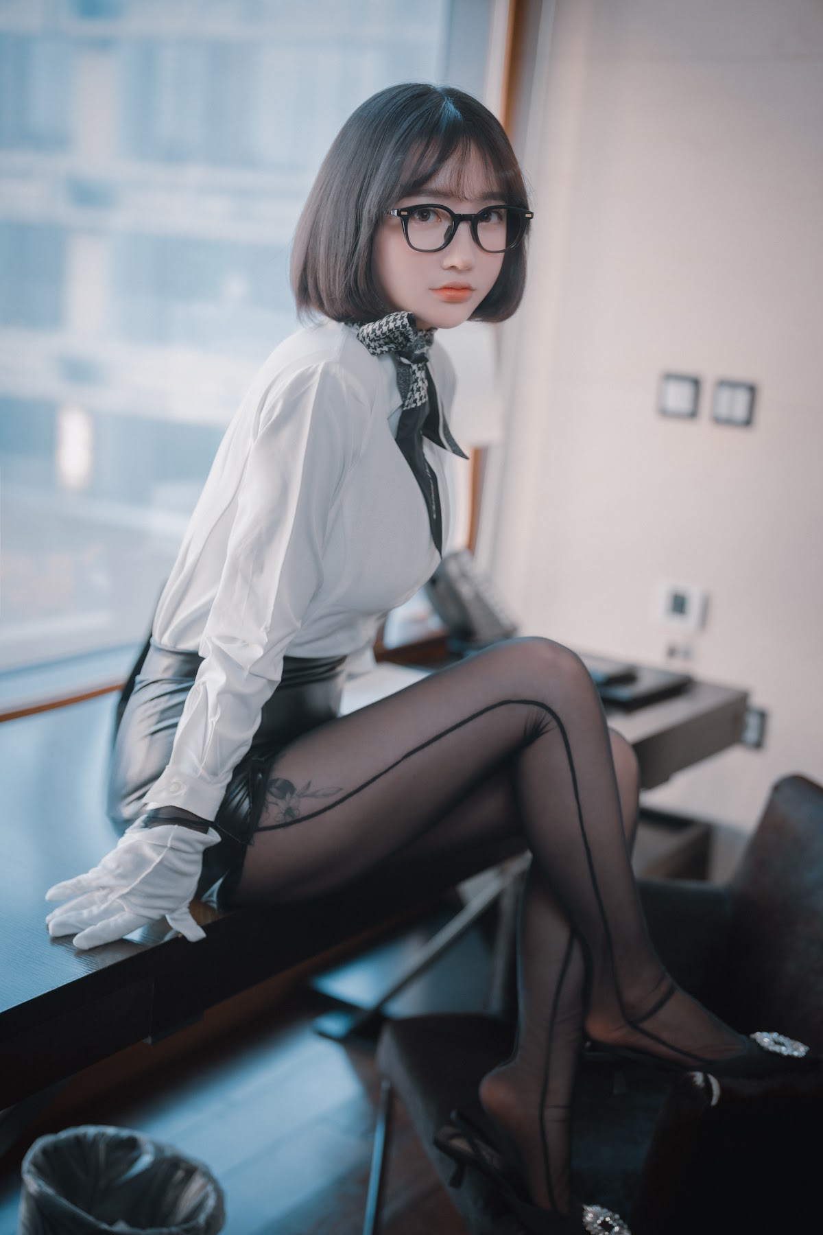 DJAWA Photo – Son Ye-Eun (손예은) – Naughty Supervisor - P23
