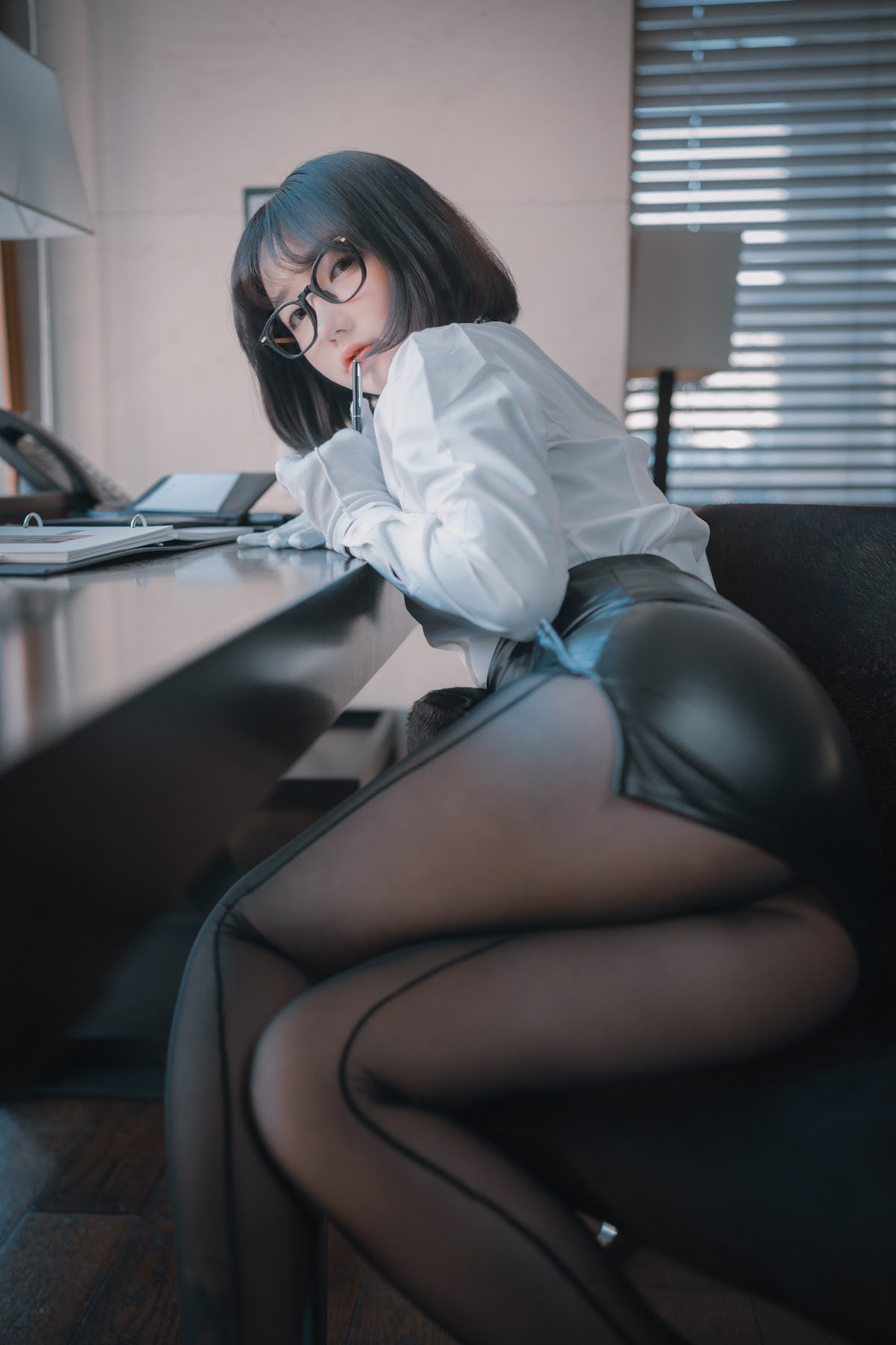 DJAWA Photo – Son Ye-Eun (손예은) – Naughty Supervisor - P67