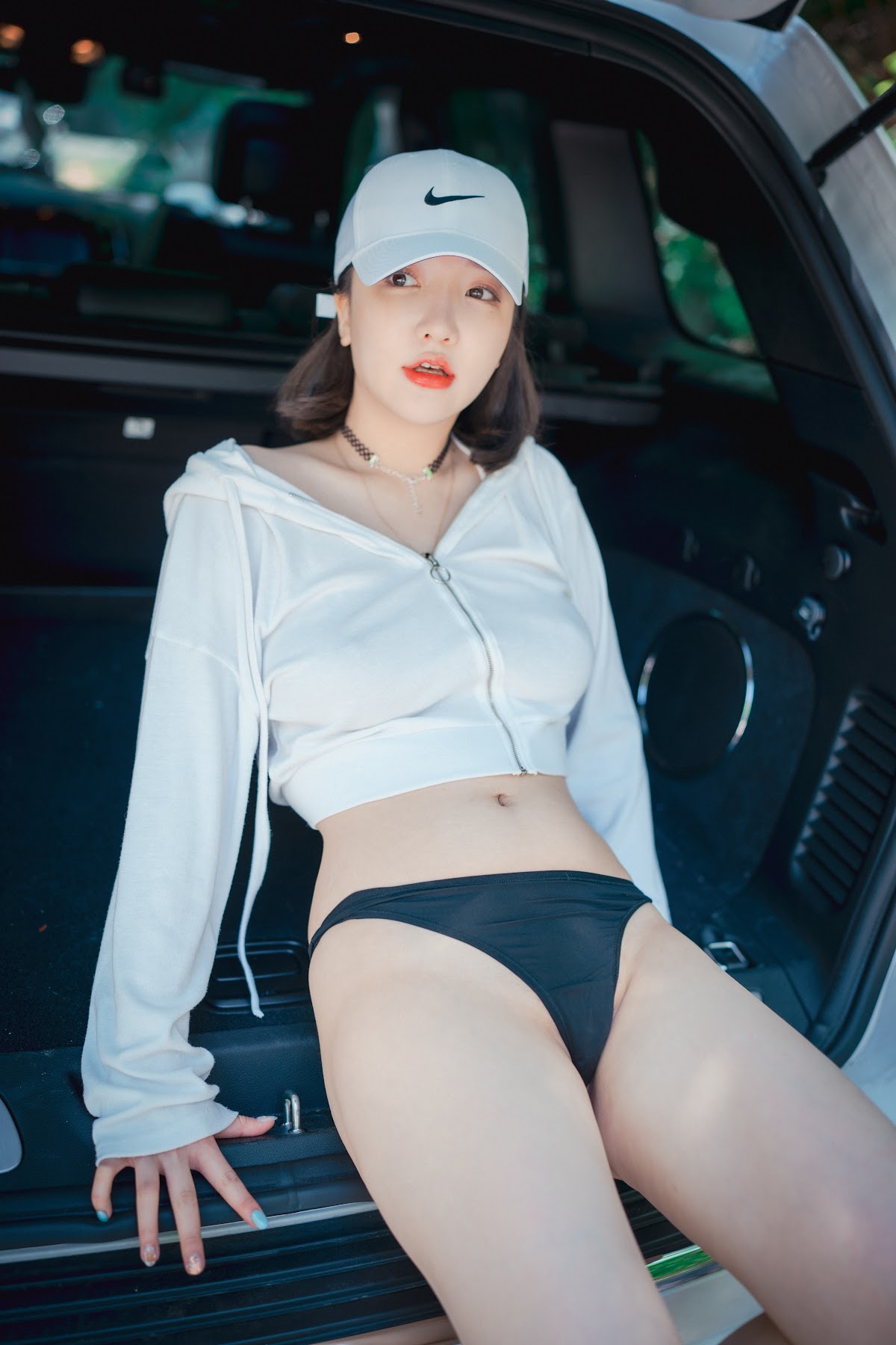 DJAWA Photo – Son Ye-Eun (손예은) – Naughty Trekking - P183