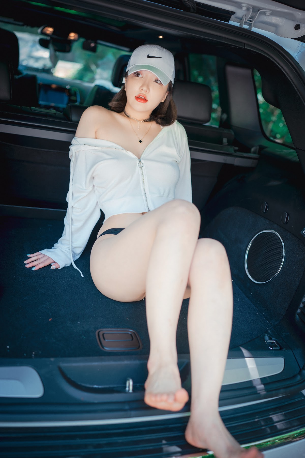 DJAWA Photo – Son Ye-Eun (손예은) – Naughty Trekking - P184