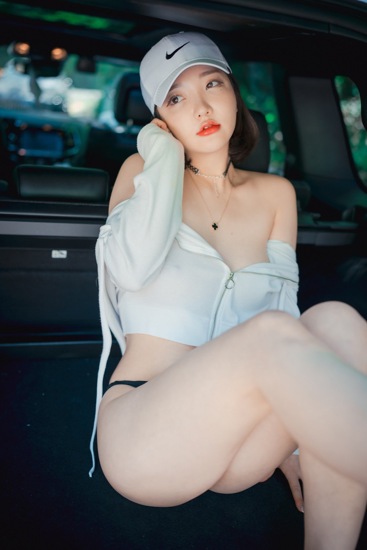 DJAWA Photo – Son Ye-Eun (손예은) – Naughty Trekking - P194
