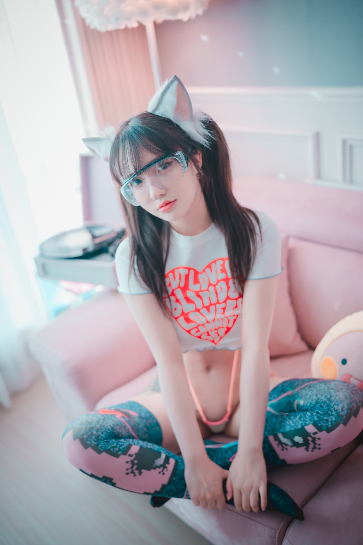 DJAWA Photo – Son Ye-Eun (손예은) – Retro Gaming Girl - P45